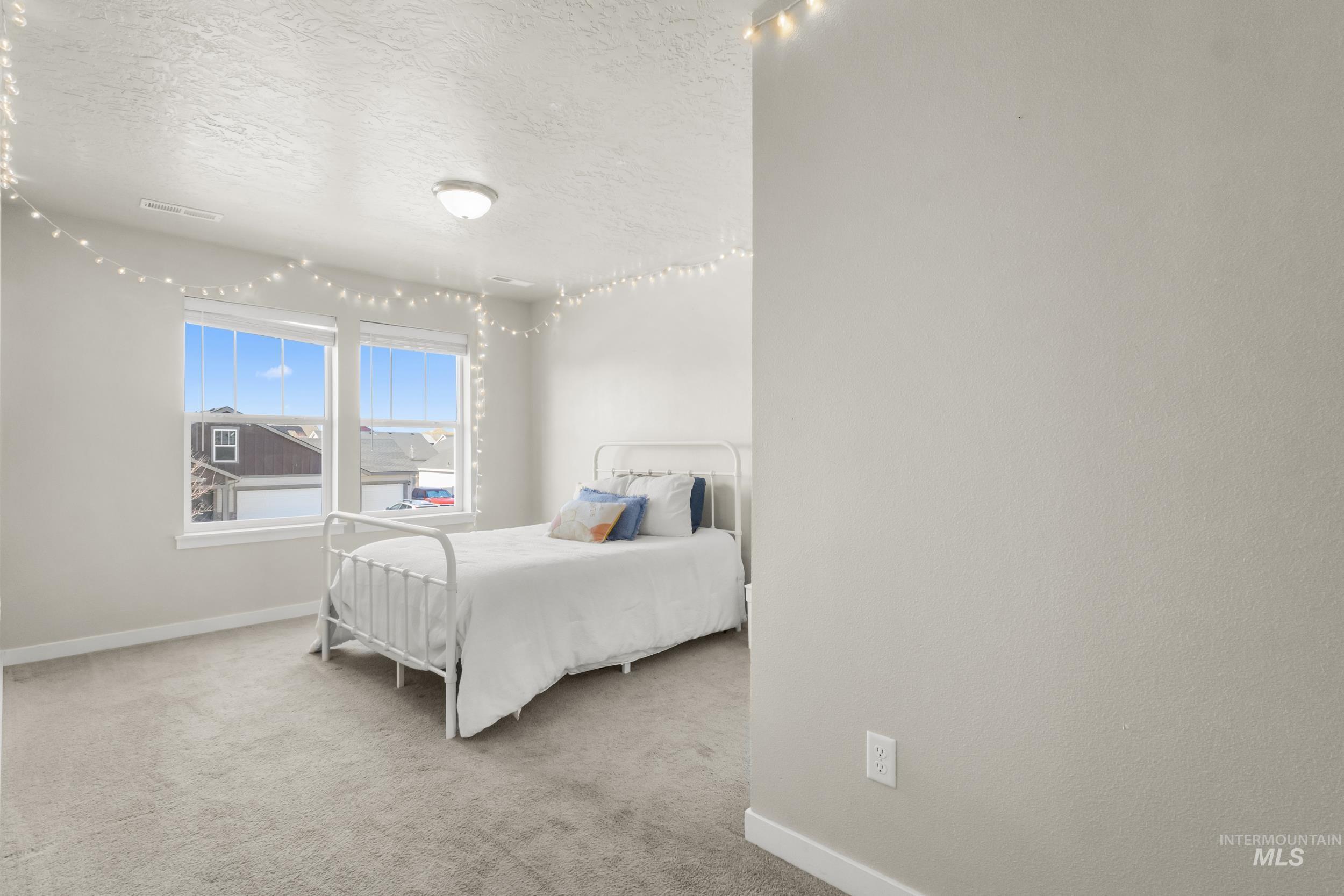 3500 S Cape Coral Ave, Nampa, Idaho 83686, 4 Bedrooms, 2.5 Bathrooms, Residential For Sale, Price $479,975,MLS 98972856