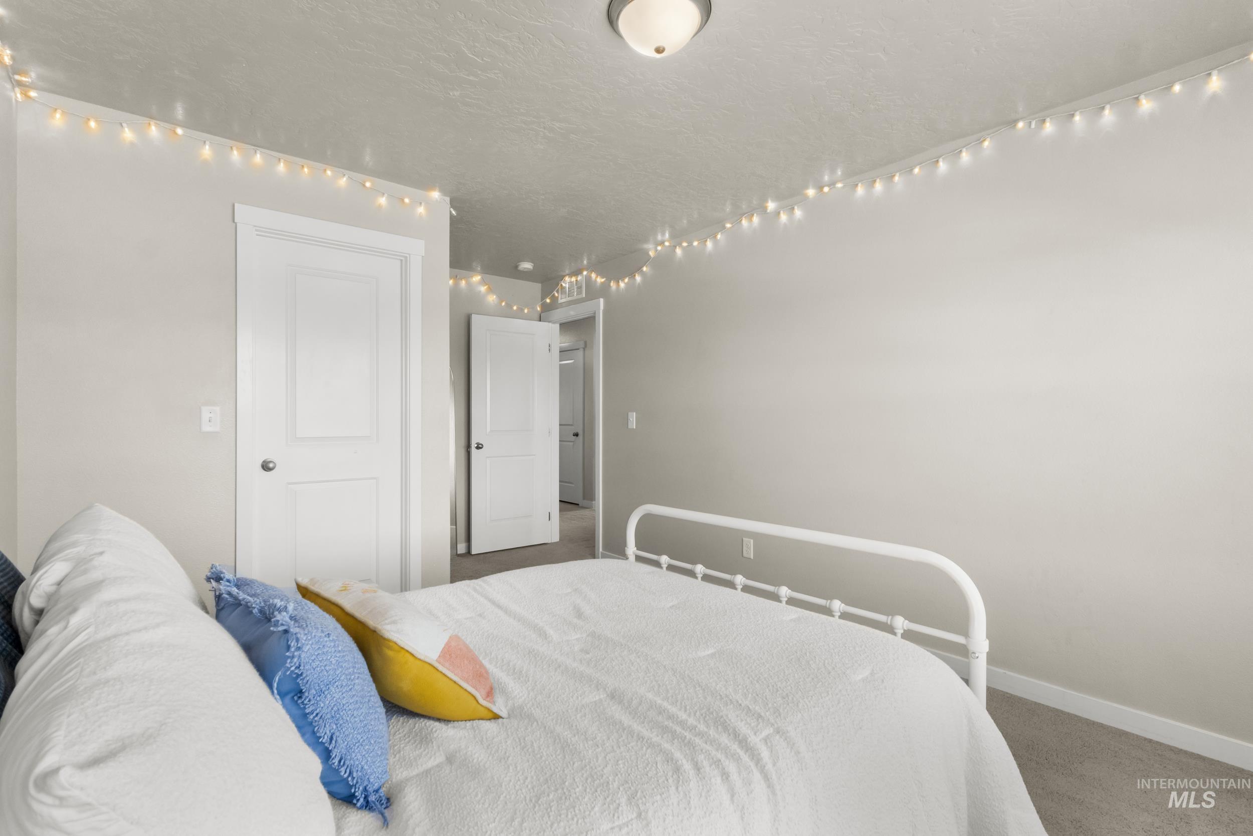 3500 S Cape Coral Ave, Nampa, Idaho 83686, 4 Bedrooms, 2.5 Bathrooms, Residential For Sale, Price $479,975,MLS 98972856