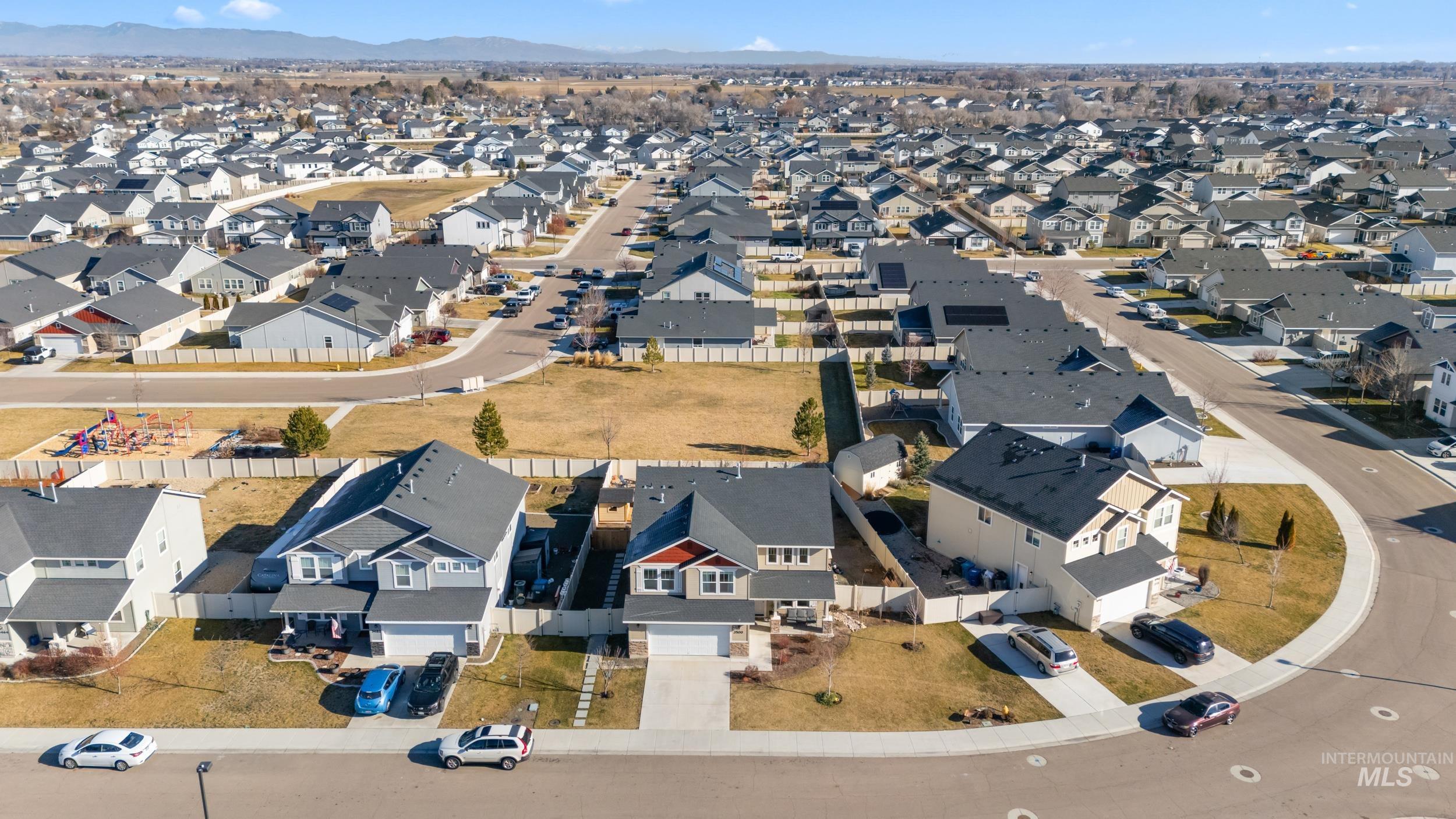 3500 S Cape Coral Ave, Nampa, Idaho 83686, 4 Bedrooms, 2.5 Bathrooms, Residential For Sale, Price $479,975,MLS 98972856