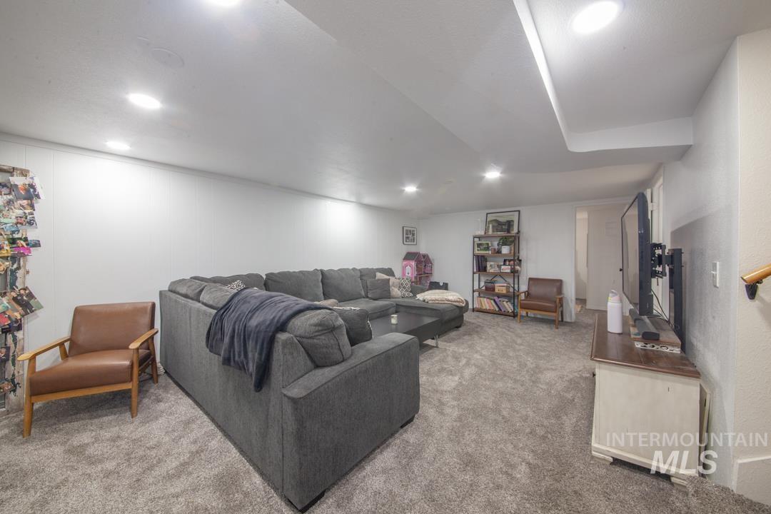 3509 8th Street C, Lewiston, Idaho 83501, 5 Bedrooms, 3 Bathrooms, Residential For Sale, Price $435,000, 98972857