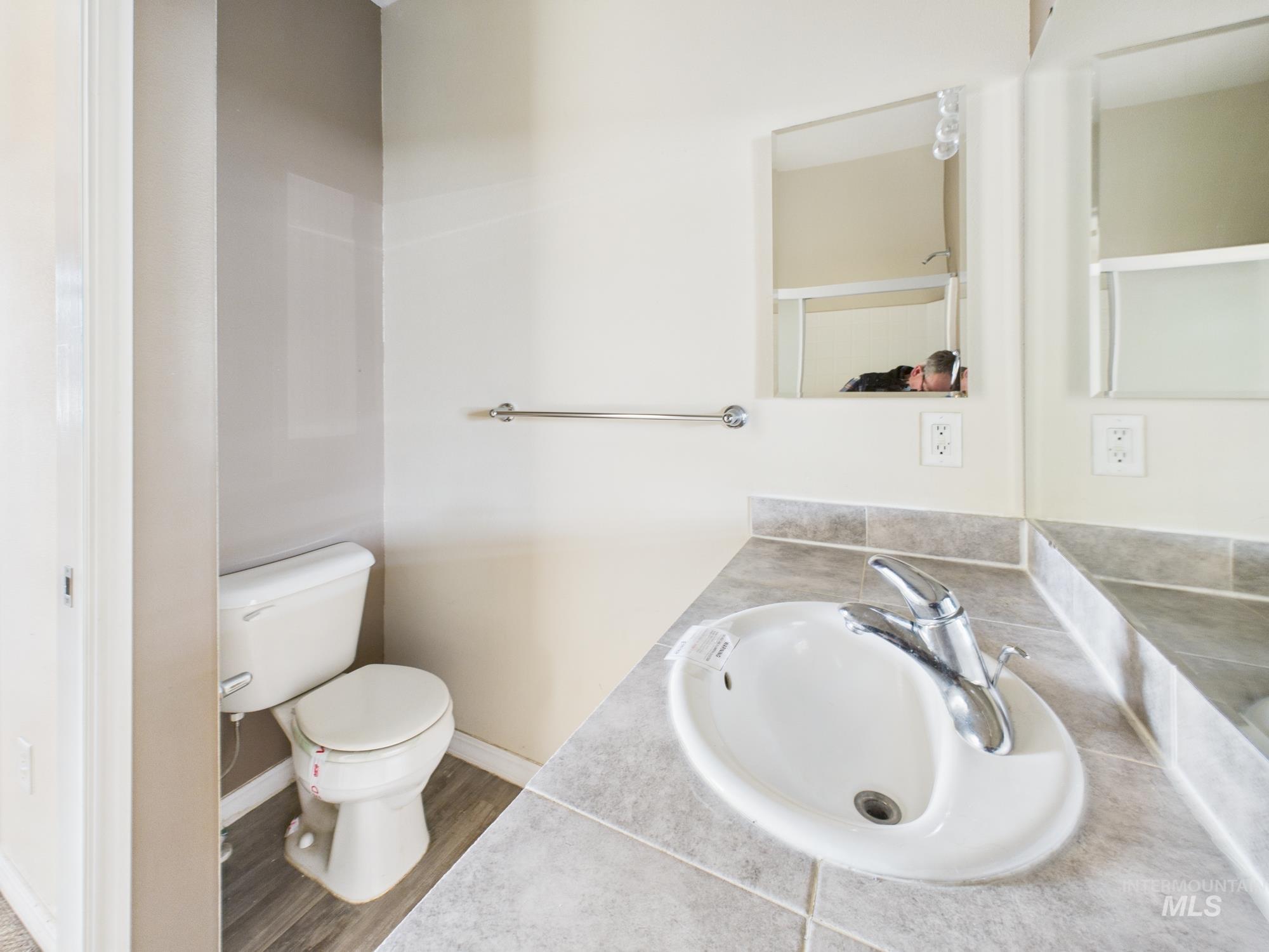 819 Sioux Ave, Emmett, Idaho 83617, 3 Bedrooms, 2.5 Bathrooms, Residential For Sale, Price $355,000,MLS 98972858