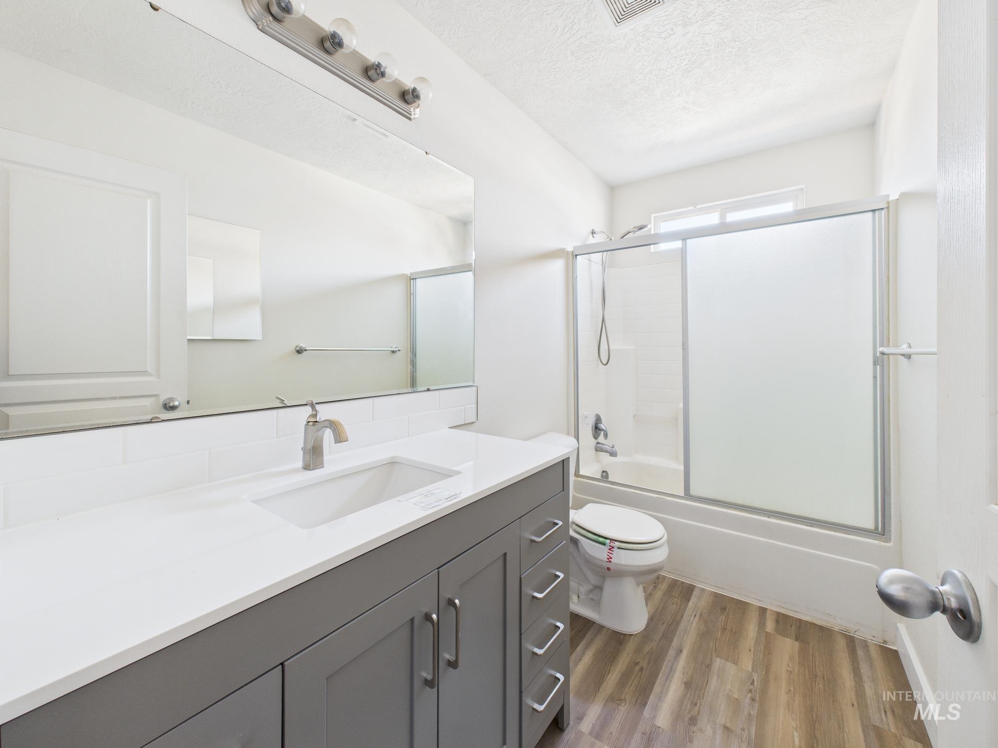 819 Sioux Ave, Emmett, Idaho 83617, 3 Bedrooms, 2.5 Bathrooms, Residential For Sale, Price $355,000,MLS 98972858