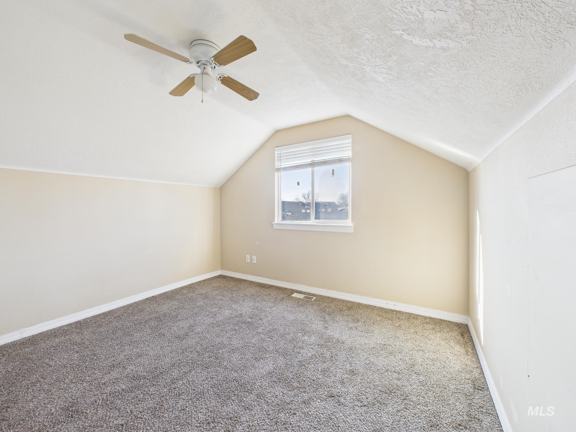 819 Sioux Ave, Emmett, Idaho 83617, 3 Bedrooms, 2.5 Bathrooms, Residential For Sale, Price $355,000,MLS 98972858