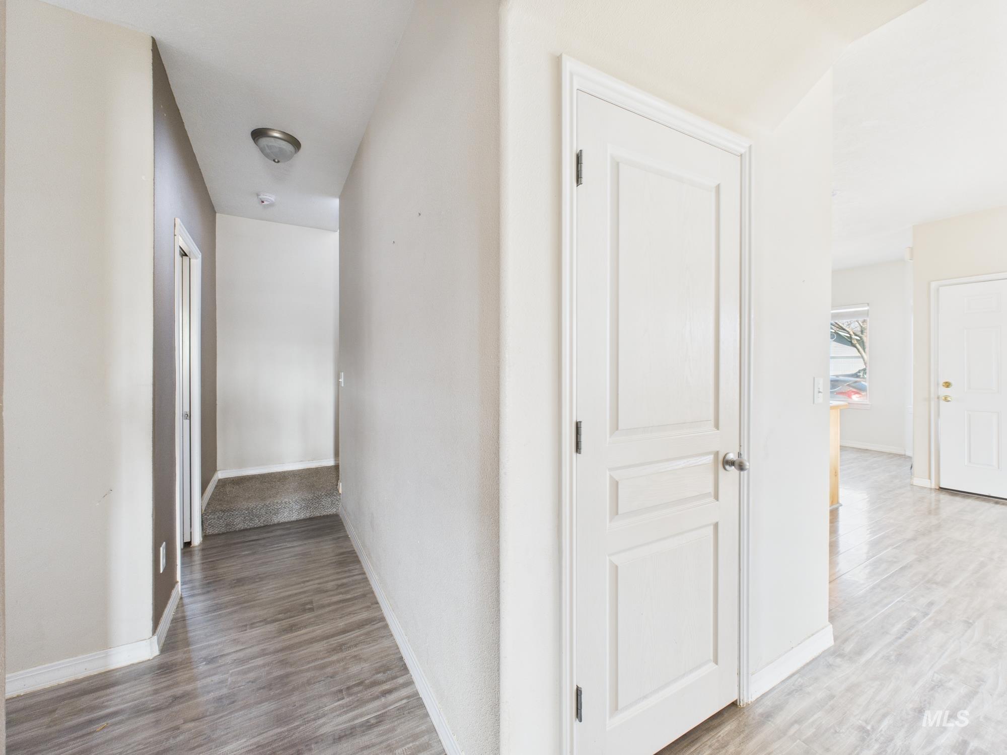 819 Sioux Ave, Emmett, Idaho 83617, 3 Bedrooms, 2.5 Bathrooms, Residential For Sale, Price $355,000,MLS 98972858