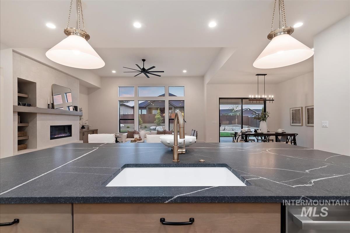 9989 W Bouvardia St, Star, Idaho 83669, 4 Bedrooms, 3.5 Bathrooms, Residential For Sale, Price $1,069,900,MLS 98972864