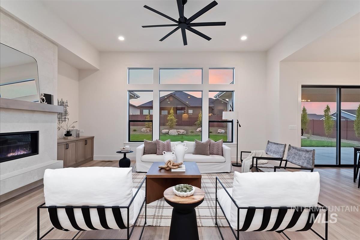 9989 W Bouvardia St, Star, Idaho 83669, 4 Bedrooms, 3.5 Bathrooms, Residential For Sale, Price $1,069,900,MLS 98972864