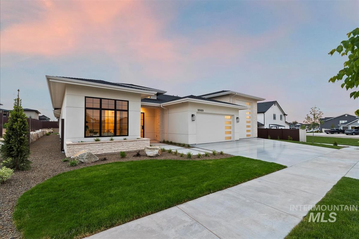 9989 W Bouvardia St, Star, Idaho 83669, 4 Bedrooms, 3.5 Bathrooms, Residential For Sale, Price $1,069,900,MLS 98972864