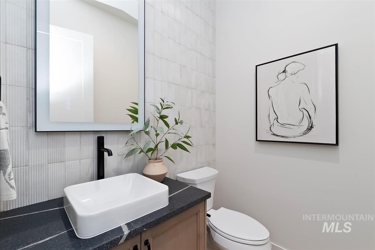 9989 W Bouvardia St, Star, Idaho 83669, 4 Bedrooms, 3.5 Bathrooms, Residential For Sale, Price $1,069,900,MLS 98972864