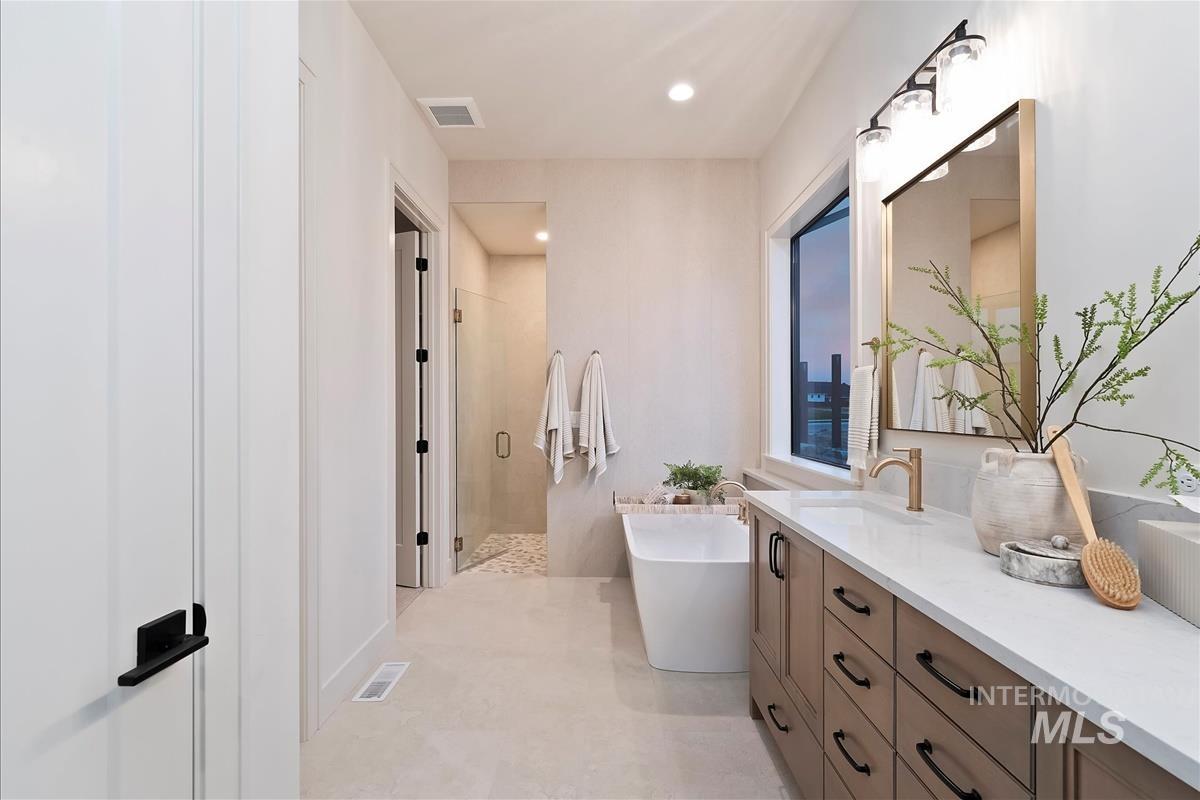 9989 W Bouvardia St, Star, Idaho 83669, 4 Bedrooms, 3.5 Bathrooms, Residential For Sale, Price $1,069,900,MLS 98972864