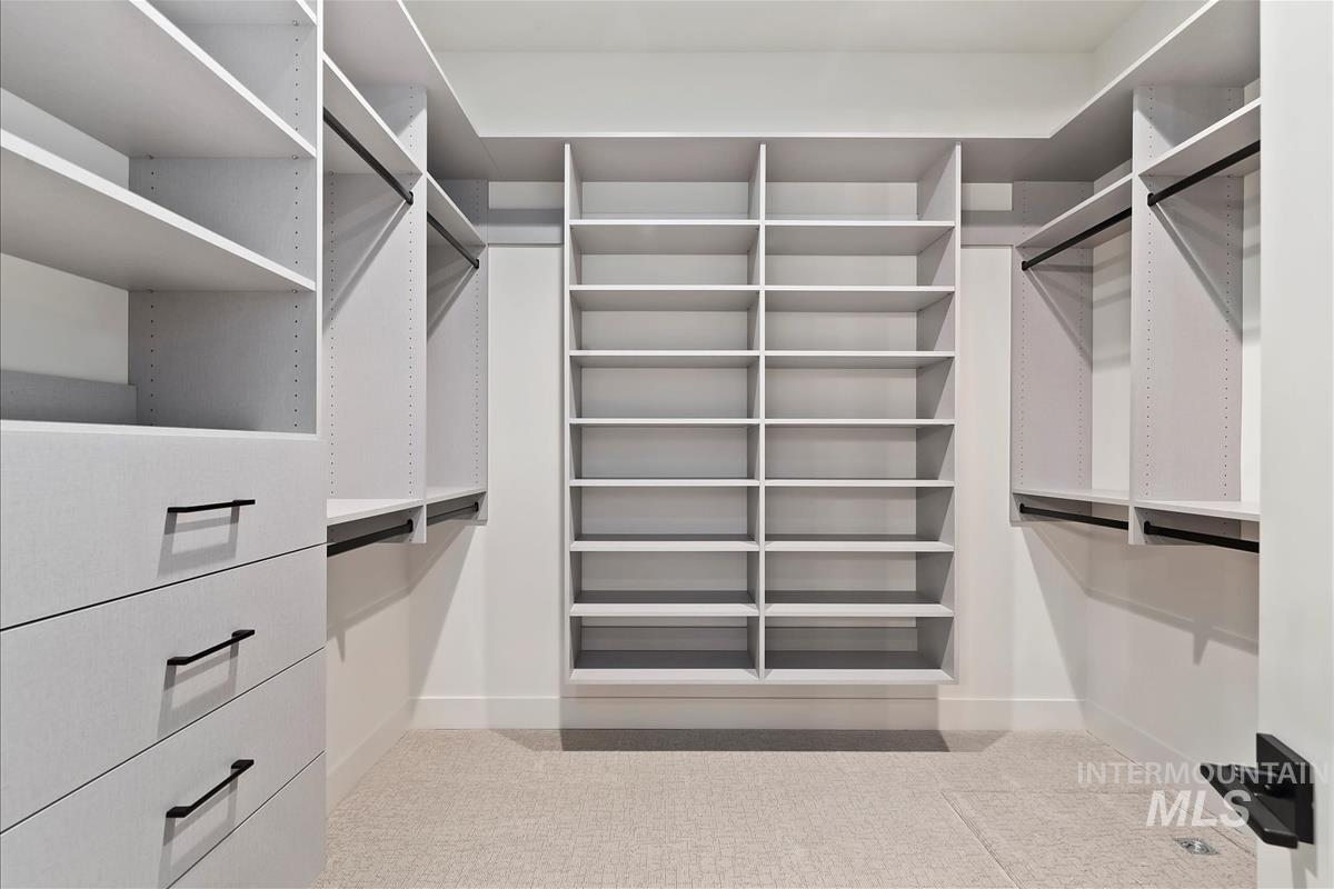 9989 W Bouvardia St, Star, Idaho 83669, 4 Bedrooms, 3.5 Bathrooms, Residential For Sale, Price $1,069,900,MLS 98972864