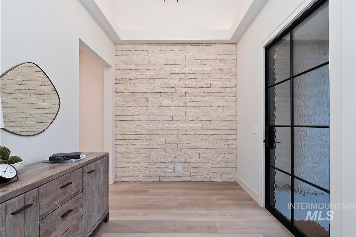 9989 W Bouvardia St, Star, Idaho 83669, 4 Bedrooms, 3.5 Bathrooms, Residential For Sale, Price $1,069,900,MLS 98972864