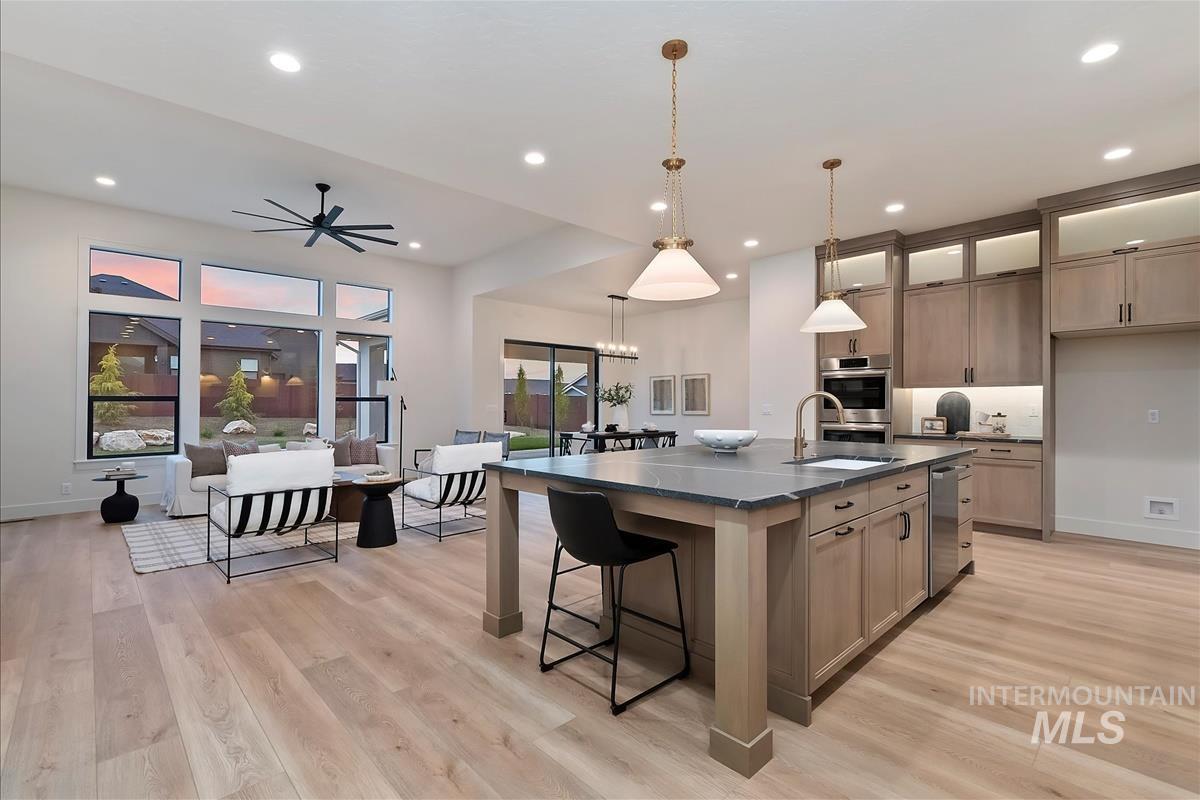 9989 W Bouvardia St, Star, Idaho 83669, 4 Bedrooms, 3.5 Bathrooms, Residential For Sale, Price $1,069,900,MLS 98972864