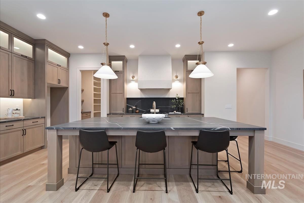 9989 W Bouvardia St, Star, Idaho 83669, 4 Bedrooms, 3.5 Bathrooms, Residential For Sale, Price $1,069,900,MLS 98972864