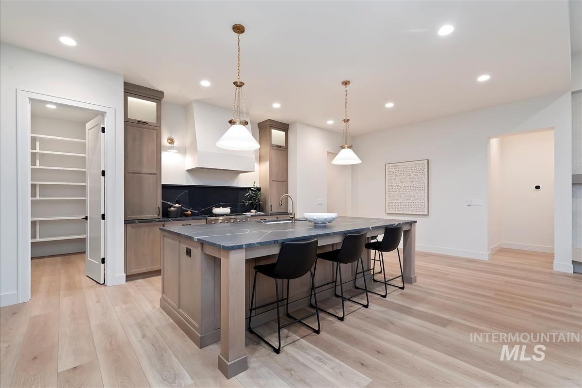 9989 W Bouvardia St, Star, Idaho 83669, 4 Bedrooms, 3.5 Bathrooms, Residential For Sale, Price $1,069,900,MLS 98972864