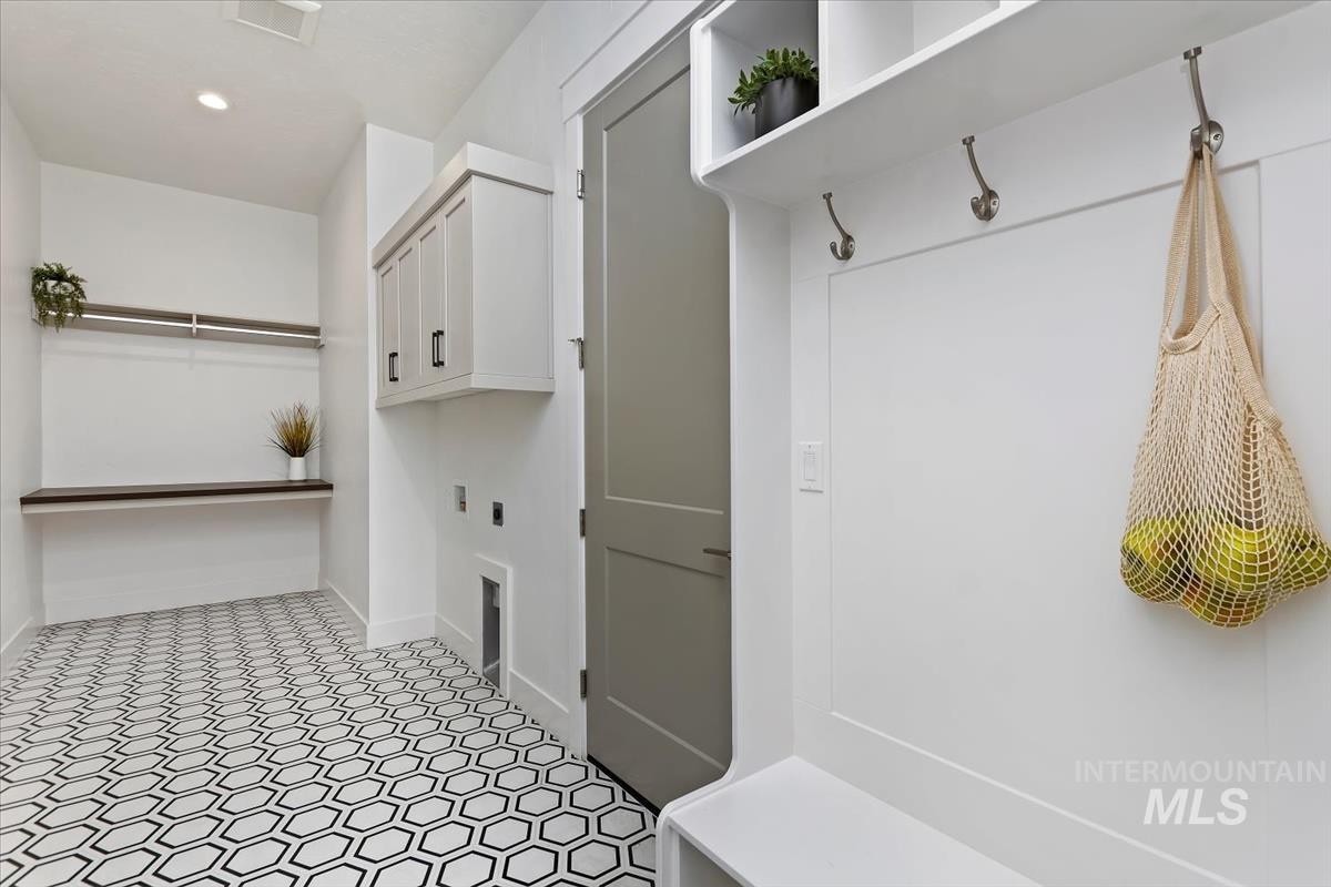 6358 W Tobi Ln, Boise, Idaho 83714, 3 Bedrooms, 3.5 Bathrooms, Residential For Sale, Price $699,900,MLS 98972865