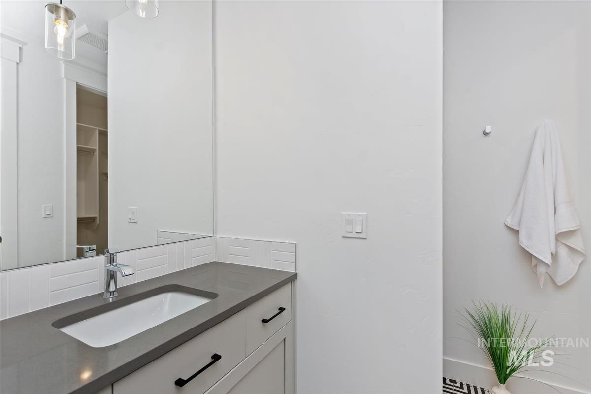 6358 W Tobi Ln, Boise, Idaho 83714, 3 Bedrooms, 3.5 Bathrooms, Residential For Sale, Price $699,900,MLS 98972865