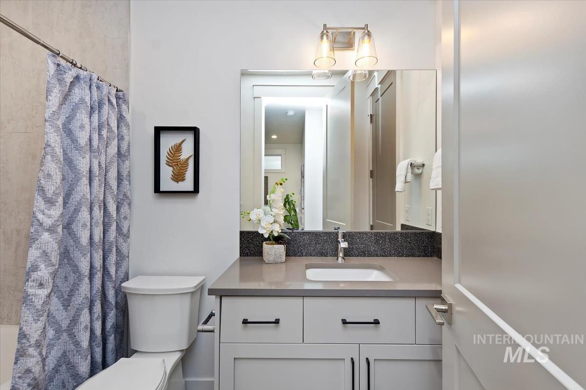 6358 W Tobi Ln, Boise, Idaho 83714, 3 Bedrooms, 3.5 Bathrooms, Residential For Sale, Price $699,900,MLS 98972865