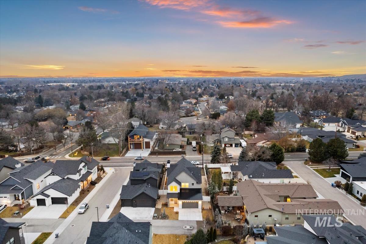 6358 W Tobi Ln, Boise, Idaho 83714, 3 Bedrooms, 3.5 Bathrooms, Residential For Sale, Price $699,900,MLS 98972865