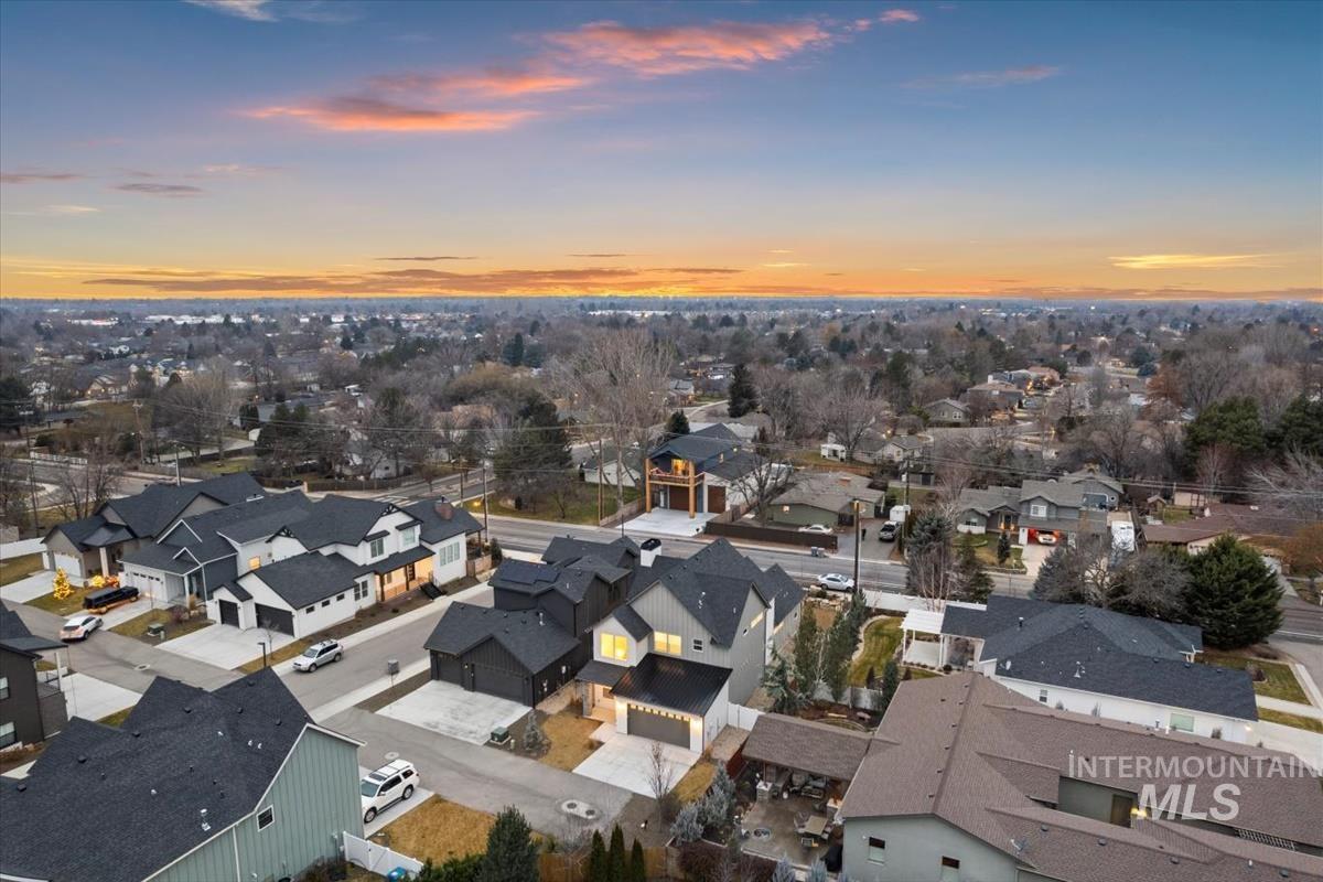 6358 W Tobi Ln, Boise, Idaho 83714, 3 Bedrooms, 3.5 Bathrooms, Residential For Sale, Price $699,900,MLS 98972865