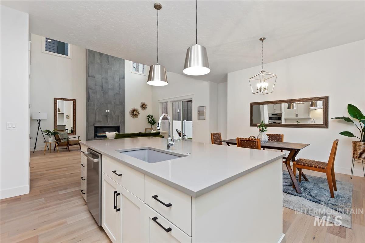 6358 W Tobi Ln, Boise, Idaho 83714, 3 Bedrooms, 3.5 Bathrooms, Residential For Sale, Price $699,900,MLS 98972865