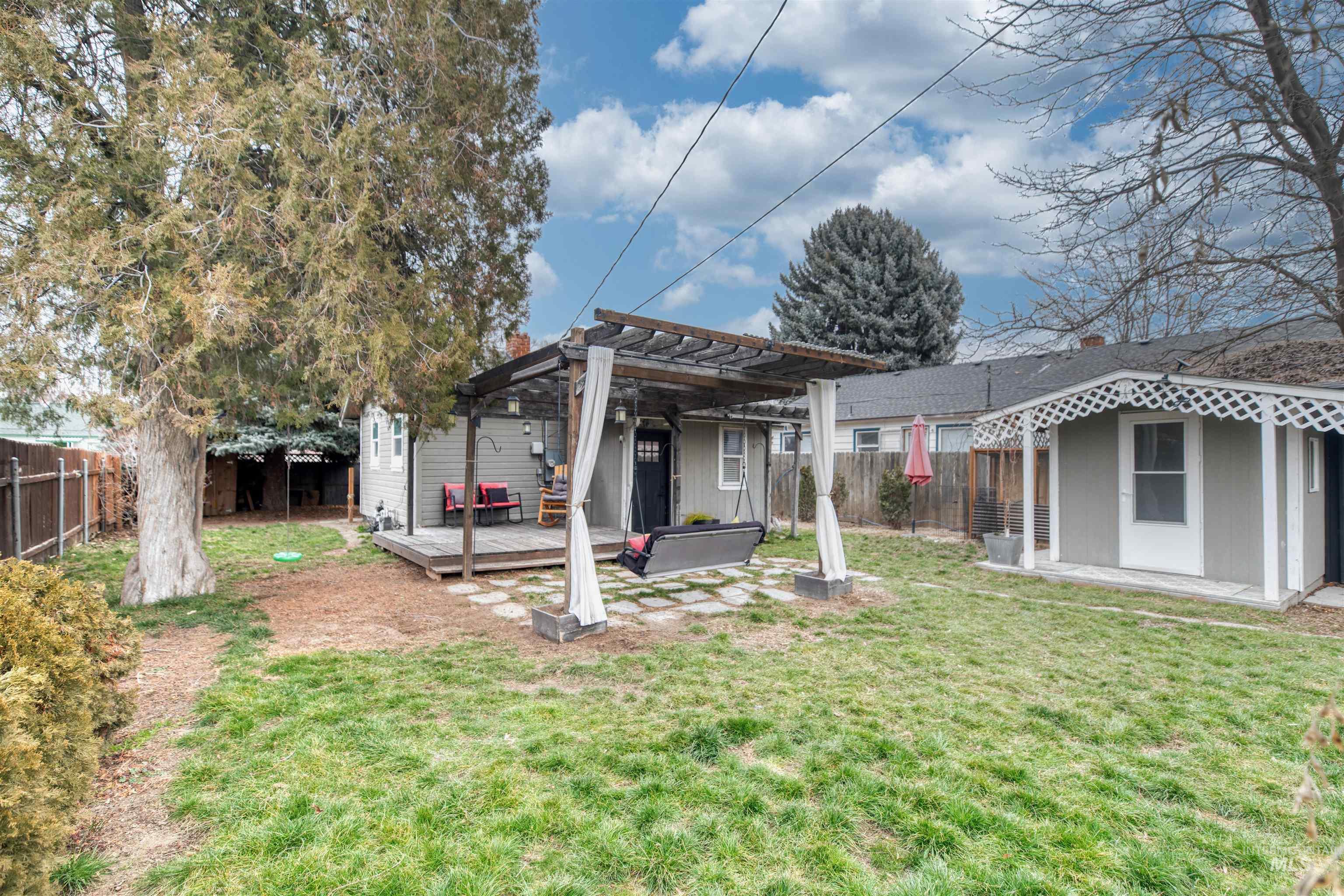 1320 Arthur Street, Caldwell, Idaho 83605, 1 Bedroom, 1 Bathroom, Residential For Sale, Price $259,900,MLS 98972867