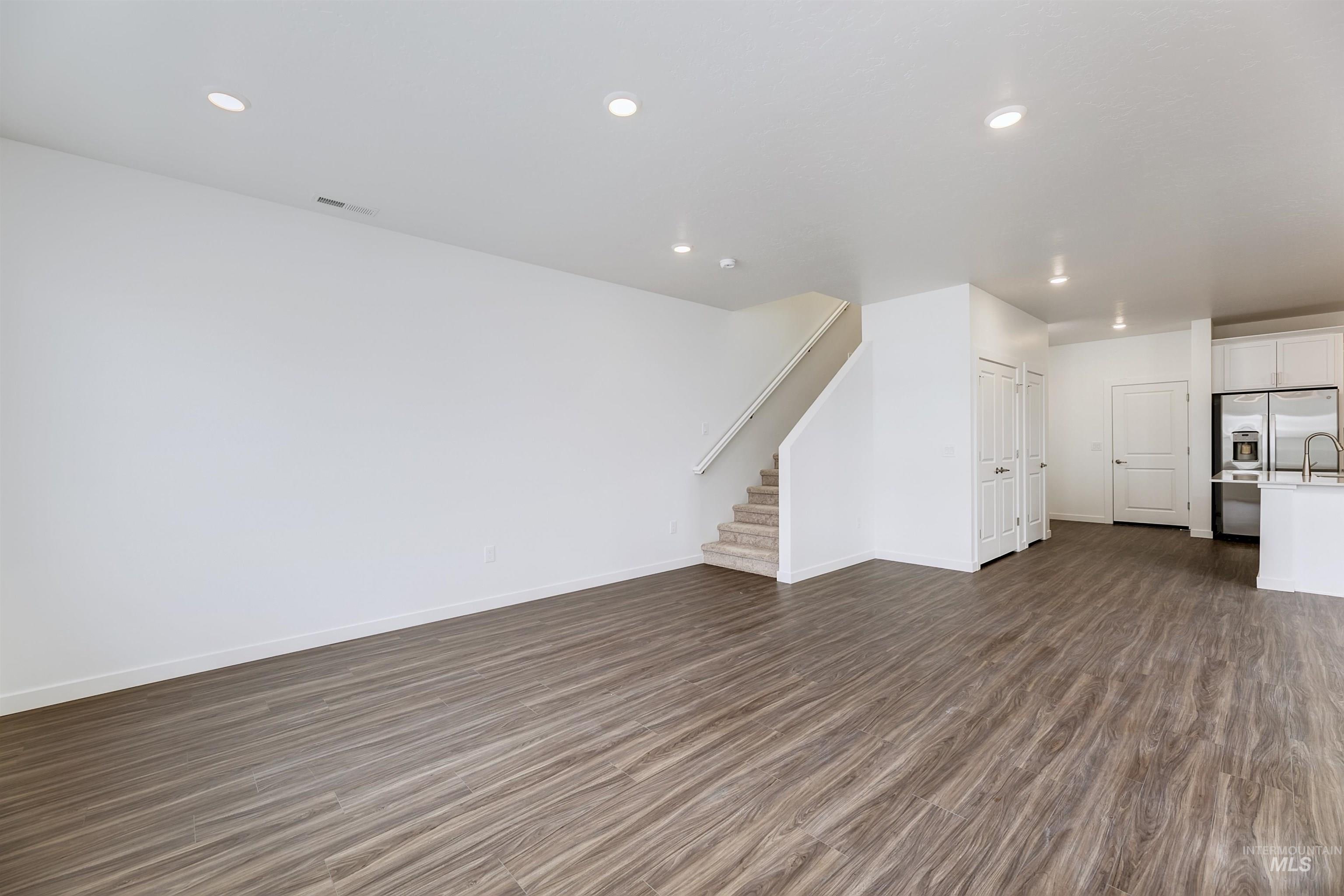 4131 W Perspective St, Eagle, Idaho 83616, 4 Bedrooms, 2.5 Bathrooms, Residential For Sale, Price $431,000, 98972870