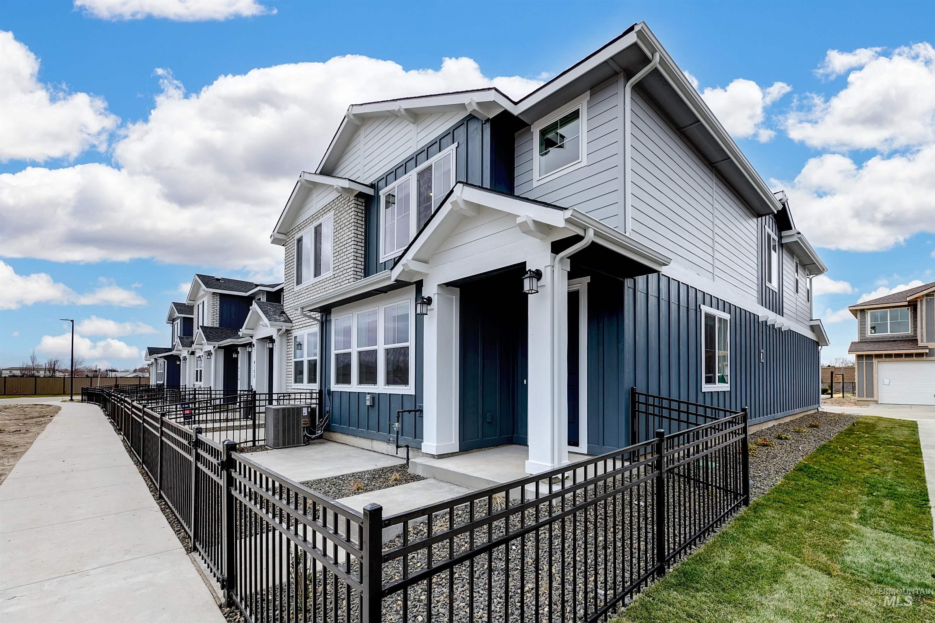 4131 W Perspective St, Eagle, Idaho 83616, 4 Bedrooms, 2.5 Bathrooms, Residential For Sale, Price $431,000, 98972870