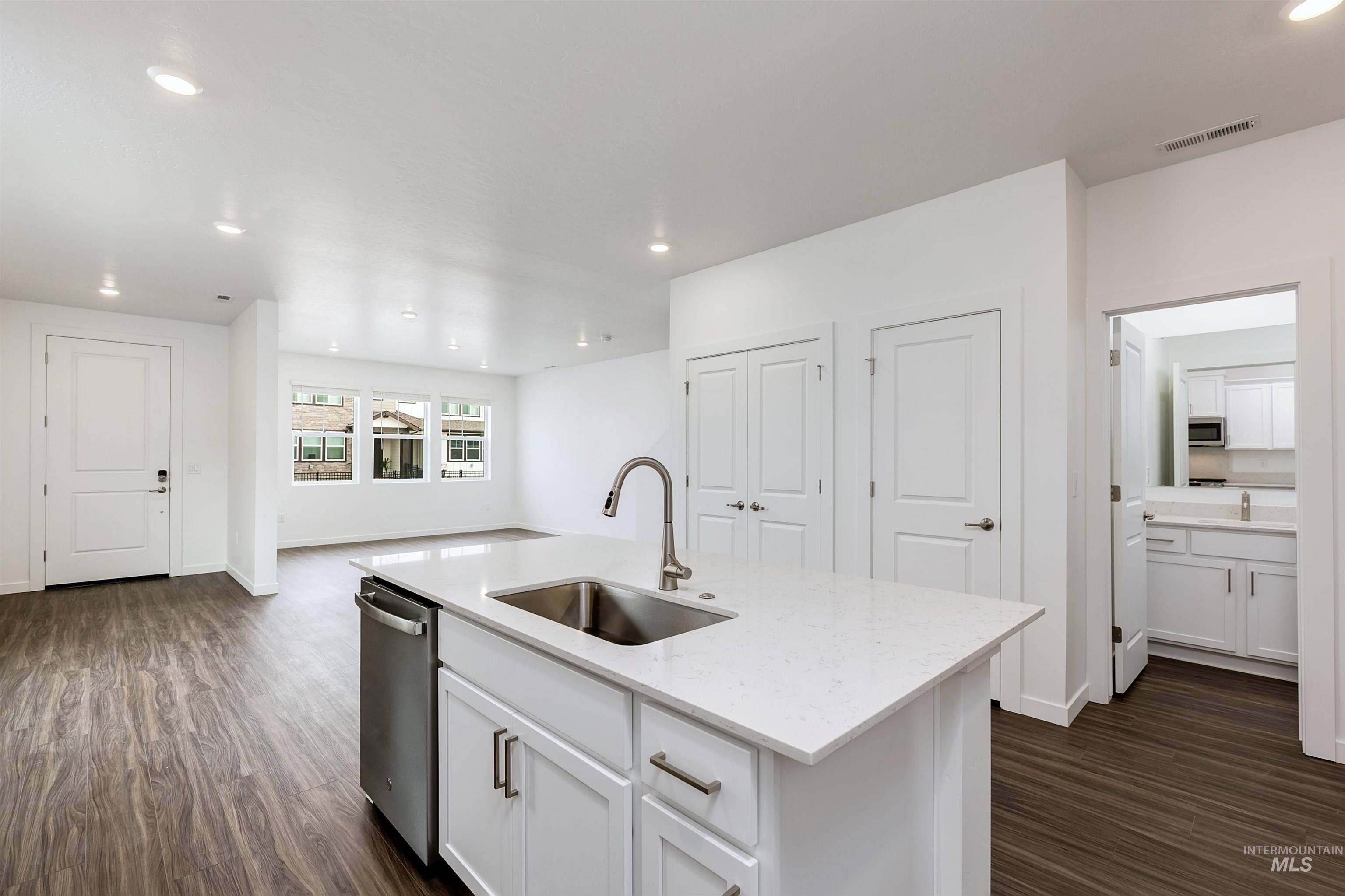 4131 W Perspective St, Eagle, Idaho 83616, 4 Bedrooms, 2.5 Bathrooms, Residential For Sale, Price $431,000, 98972870