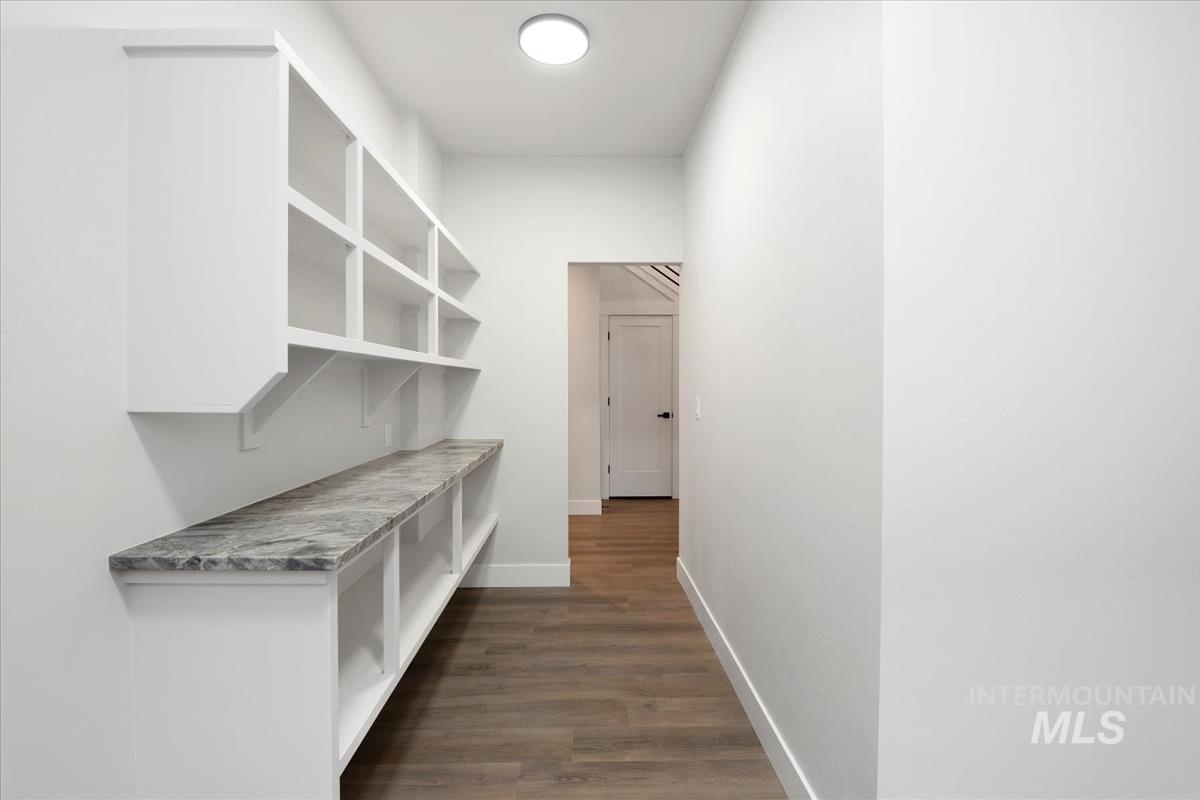 8174 N Breezy Ave, Boise, Idaho 83714, 3 Bedrooms, 2.5 Bathrooms, Residential For Sale, Price $569,900,MLS 98972879