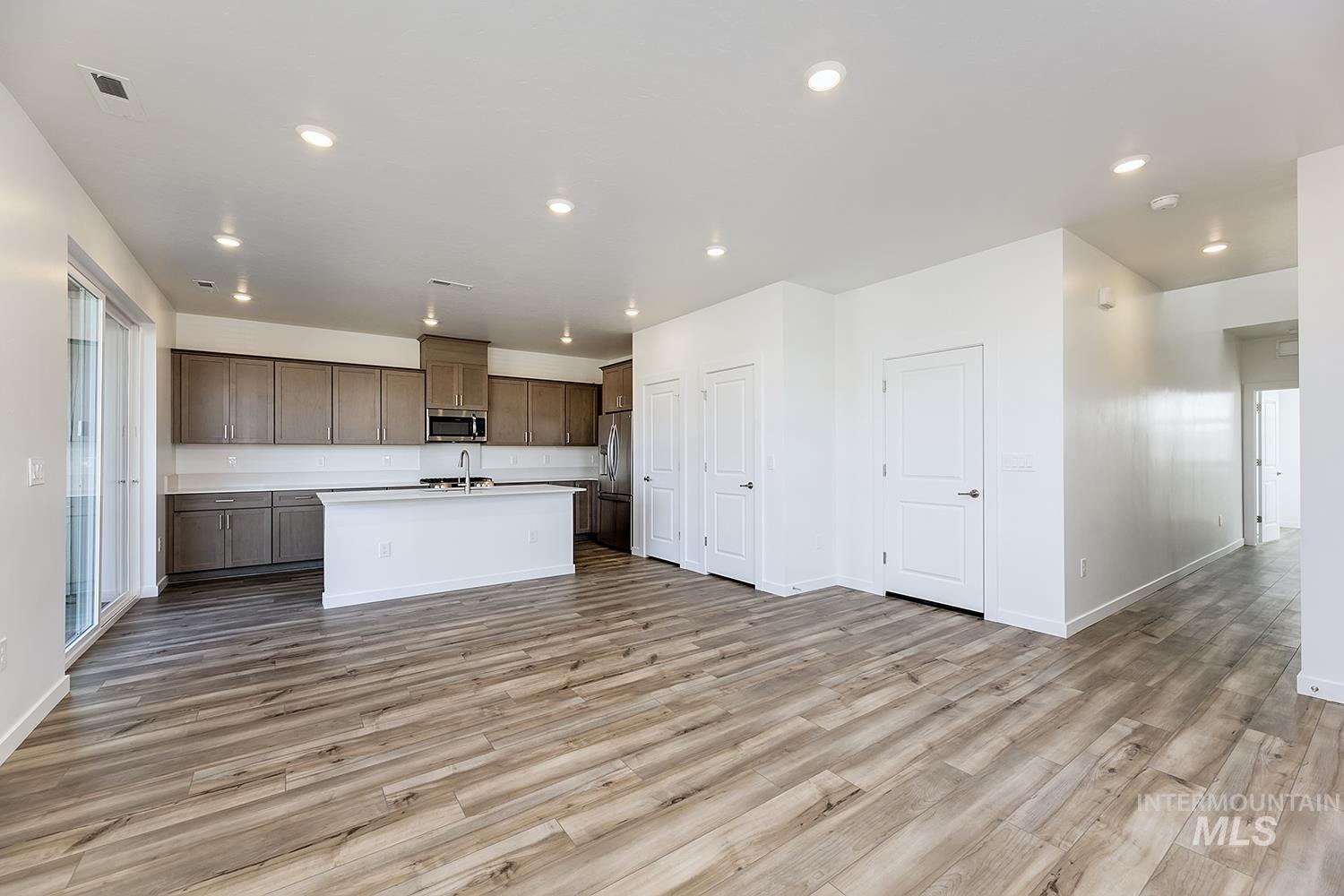 1858 N Big Star Ave, Eagle, Idaho 83616, 3 Bedrooms, 2.5 Bathrooms, Residential For Sale, Price $443,150, 98972880