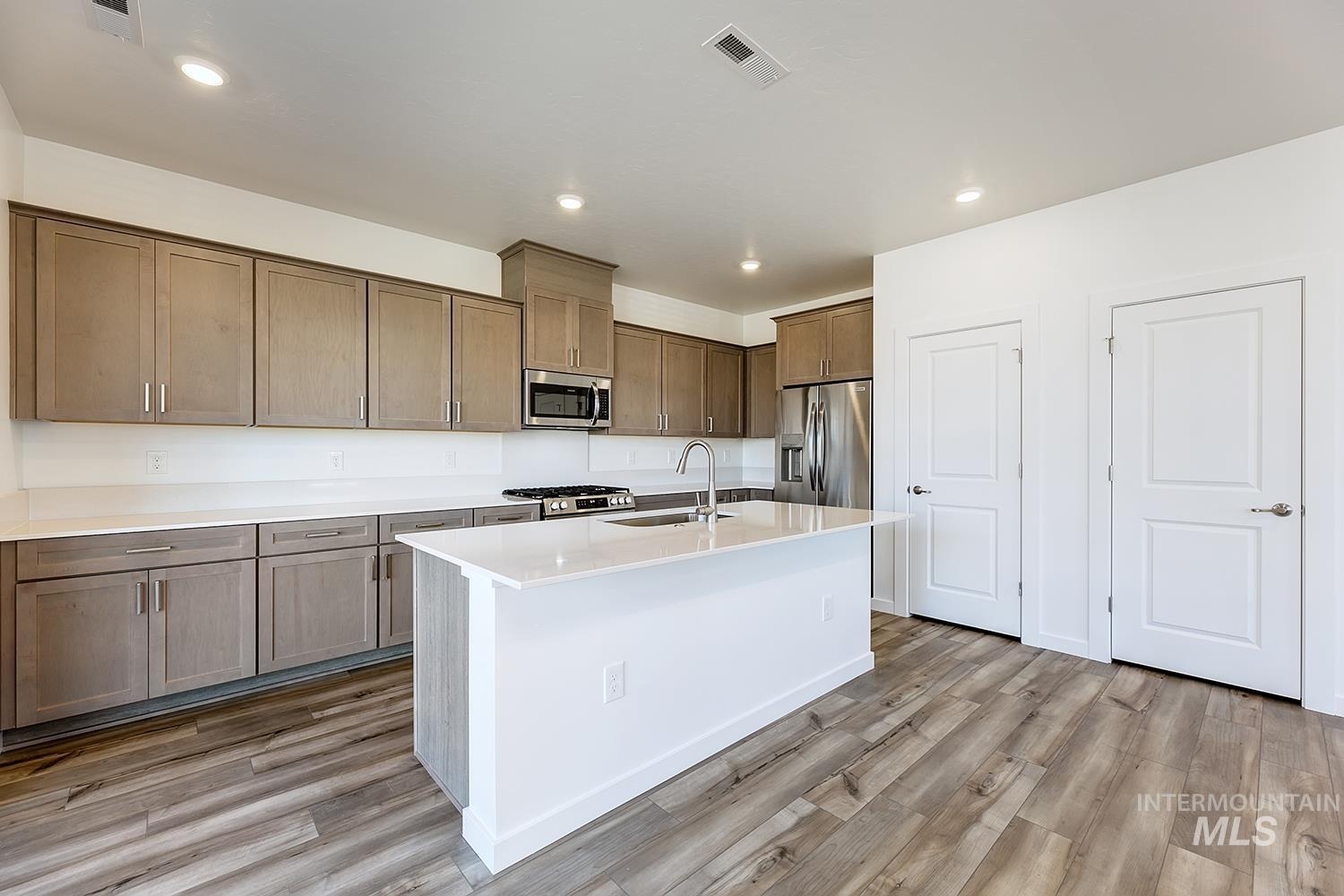 1858 N Big Star Ave, Eagle, Idaho 83616, 3 Bedrooms, 2.5 Bathrooms, Residential For Sale, Price $443,150, 98972880