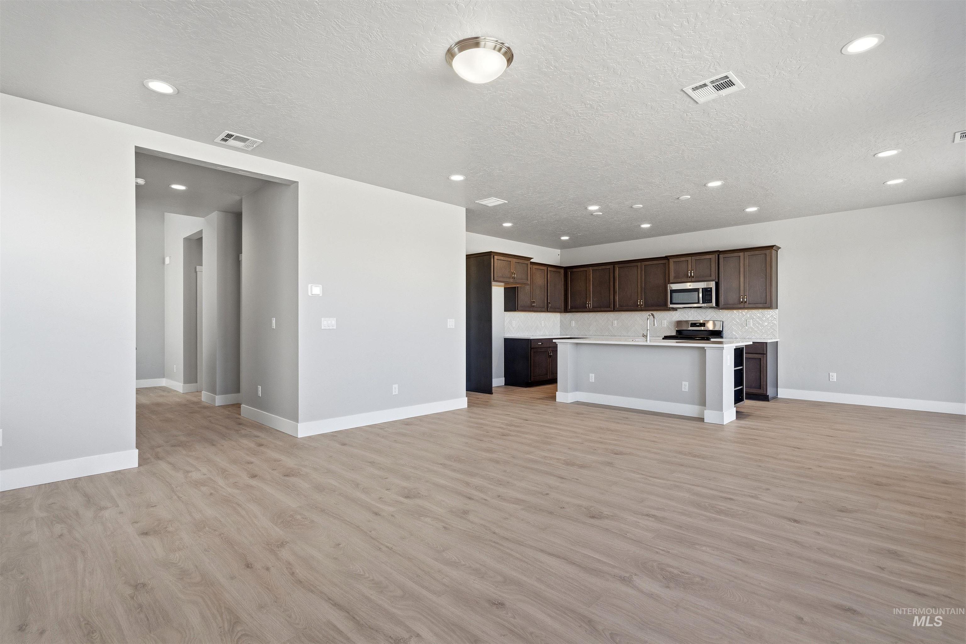 5981 N Backfire Way, Meridian, Idaho 83646, 3 Bedrooms, 2.5 Bathrooms, Residential For Sale, Price $499,990,MLS 98972884