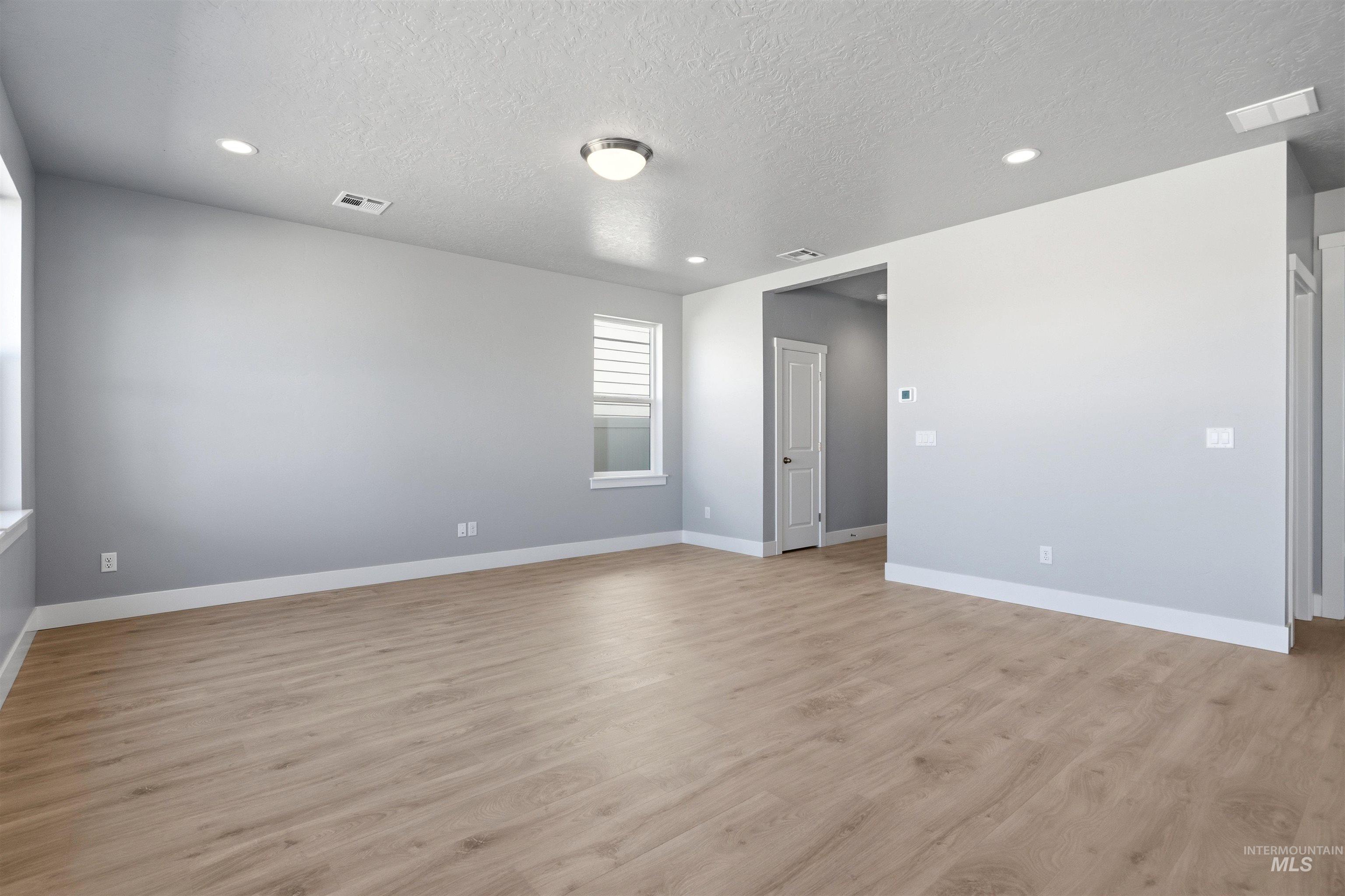 5981 N Backfire Way, Meridian, Idaho 83646, 3 Bedrooms, 2.5 Bathrooms, Residential For Sale, Price $499,990,MLS 98972884