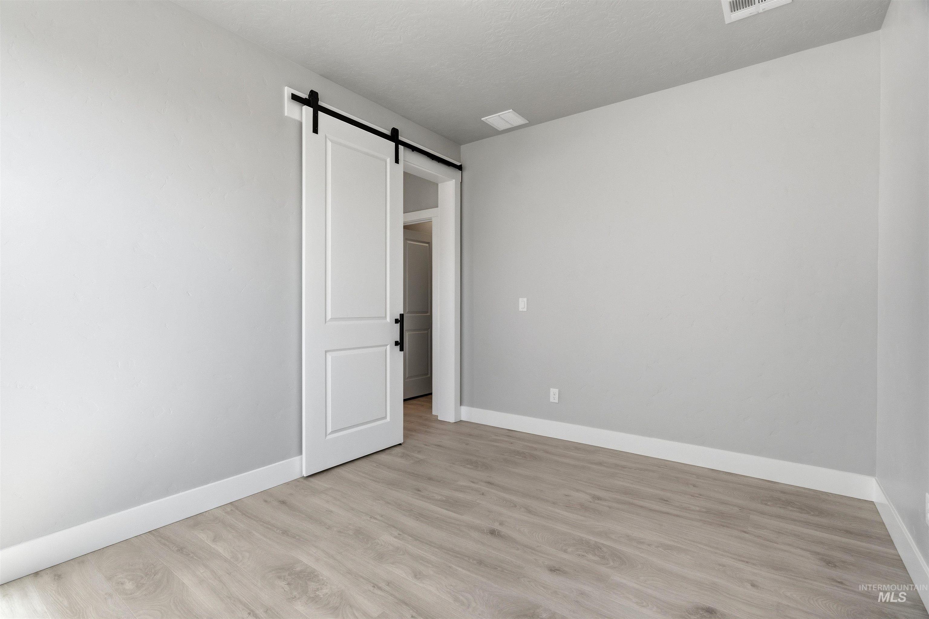 5981 N Backfire Way, Meridian, Idaho 83646, 3 Bedrooms, 2.5 Bathrooms, Residential For Sale, Price $499,990,MLS 98972884