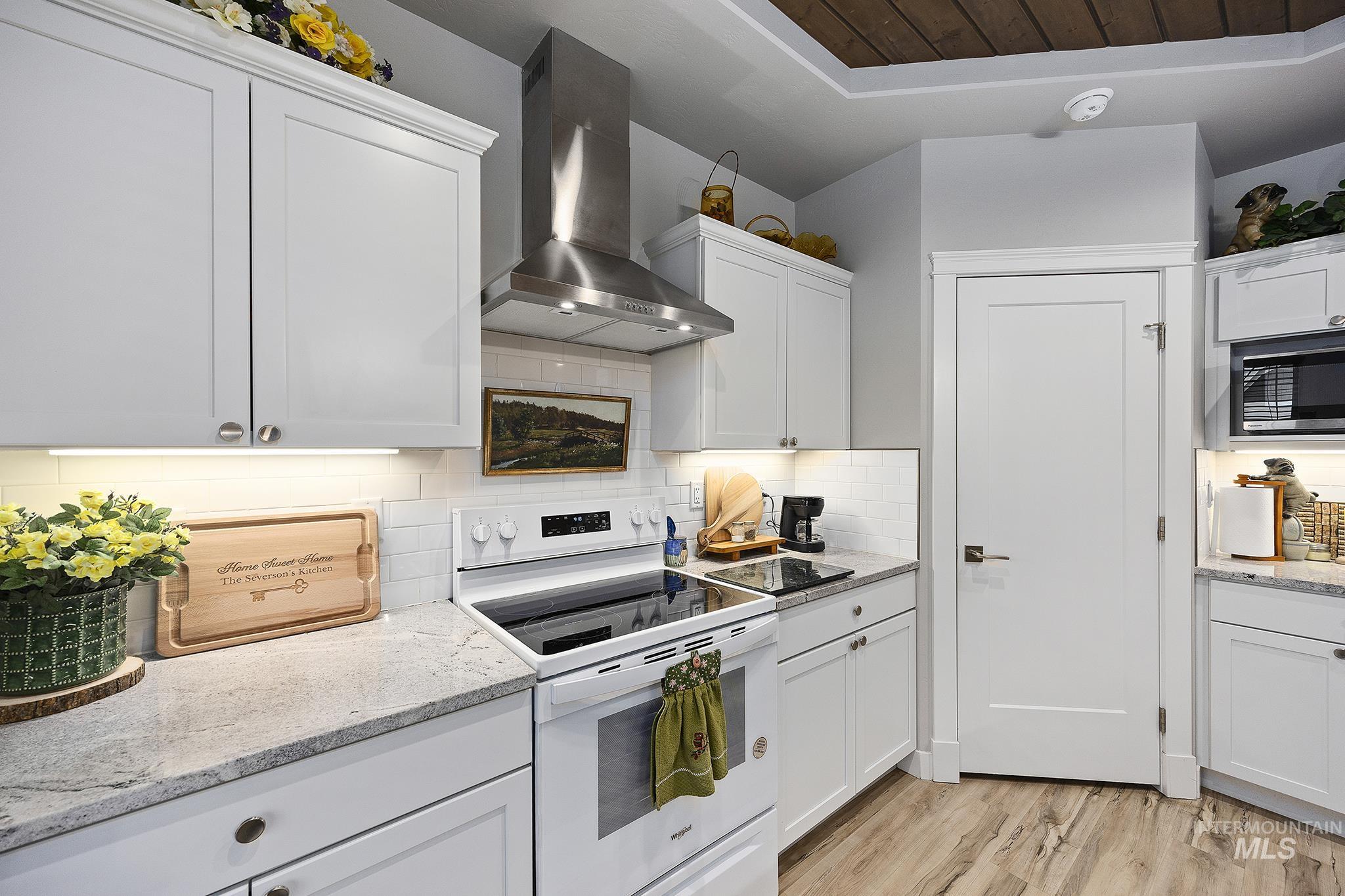 1062 Cottage Rd, Twin Falls, Idaho 83301, 2 Bedrooms, 2 Bathrooms, Residential For Sale, Price $369,900,MLS 98972887