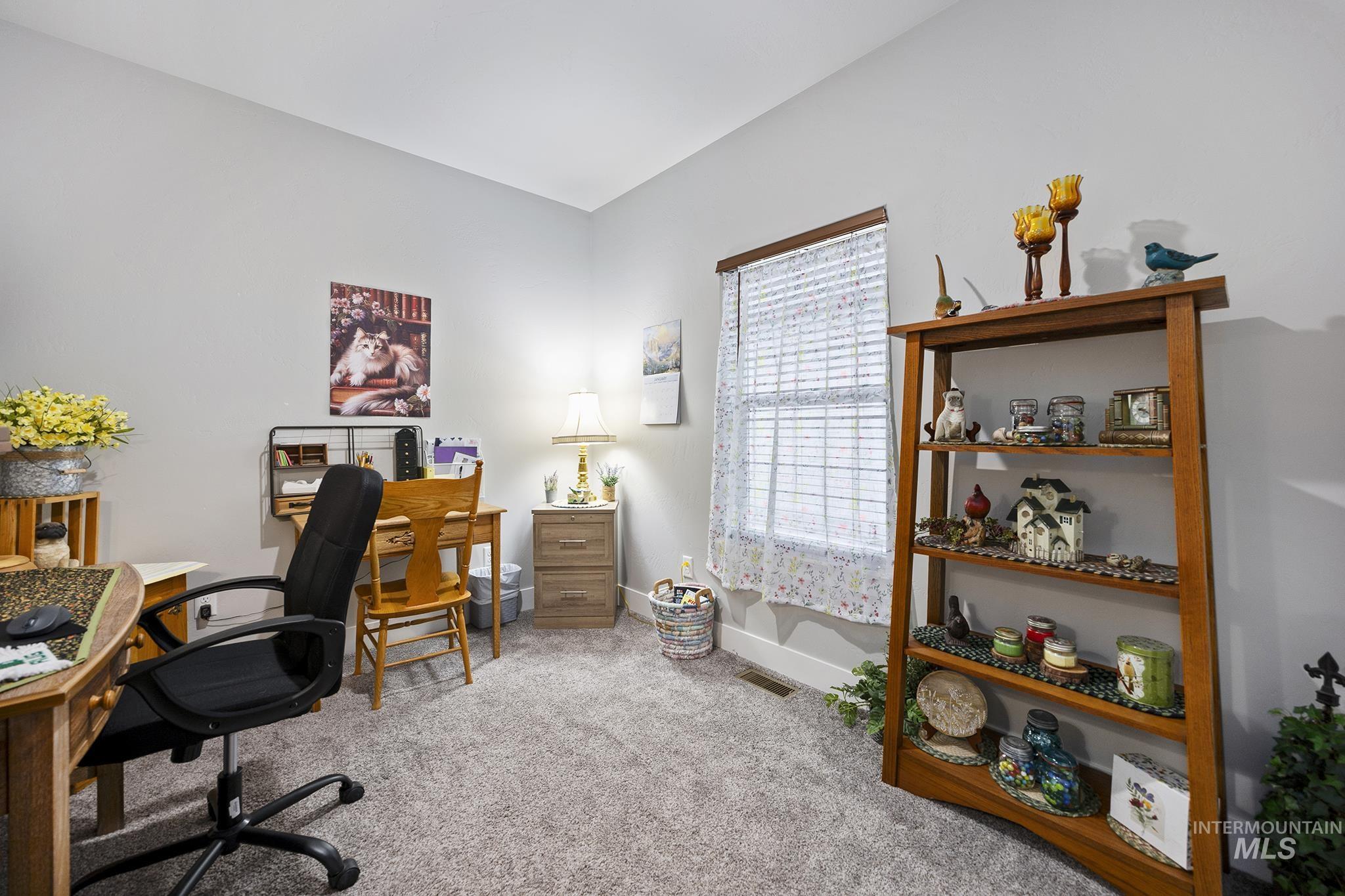 1062 Cottage Rd, Twin Falls, Idaho 83301, 2 Bedrooms, 2 Bathrooms, Residential For Sale, Price $369,900,MLS 98972887