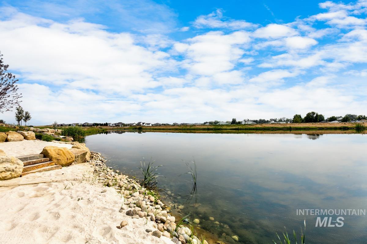 6799 Saddle Bred Way, Star, Idaho 83669, 3 Bedrooms, 2.5 Bathrooms, Residential For Sale, Price $1,152,114,MLS 98972888