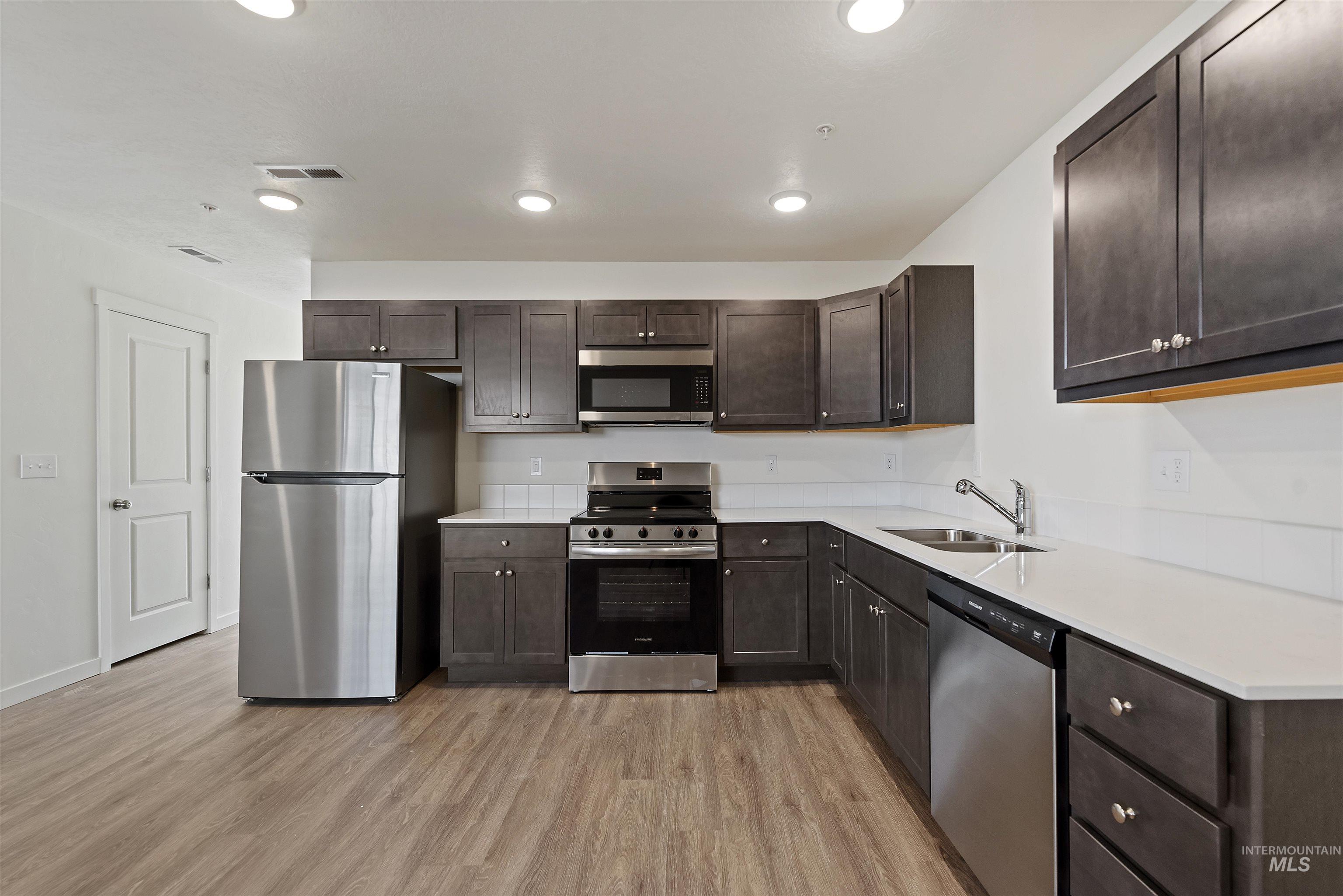 16896 N Balboa Lane, Nampa, Idaho 83687, 3 Bedrooms, 2 Bathrooms, Residential Income For Sale, Price $1,050,000,MLS 98972889