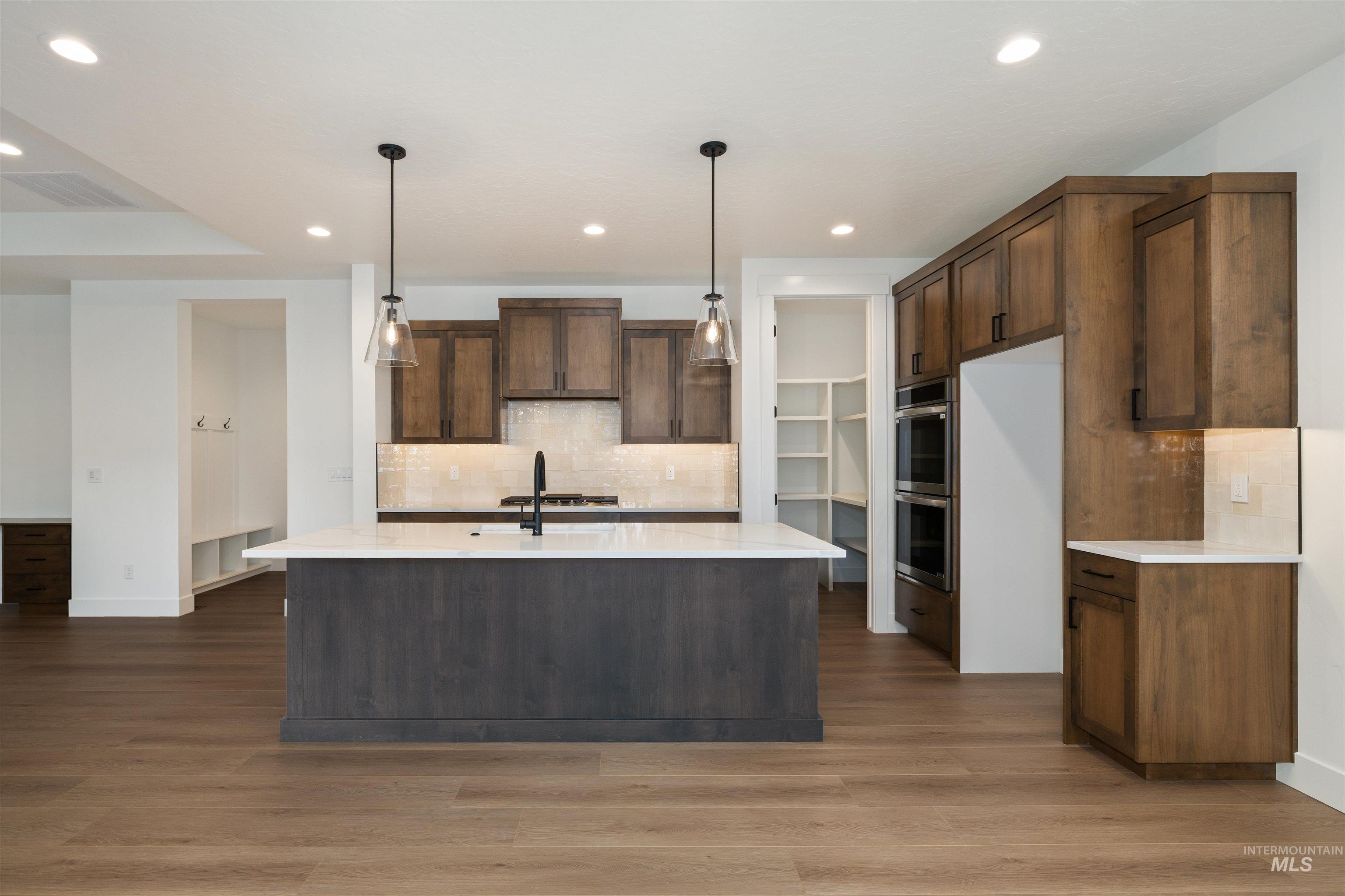 10540 W Mizzle Drive, Star, Idaho 83669, 3 Bedrooms, 2.5 Bathrooms, Residential For Sale, Price $649,900,MLS 98972891