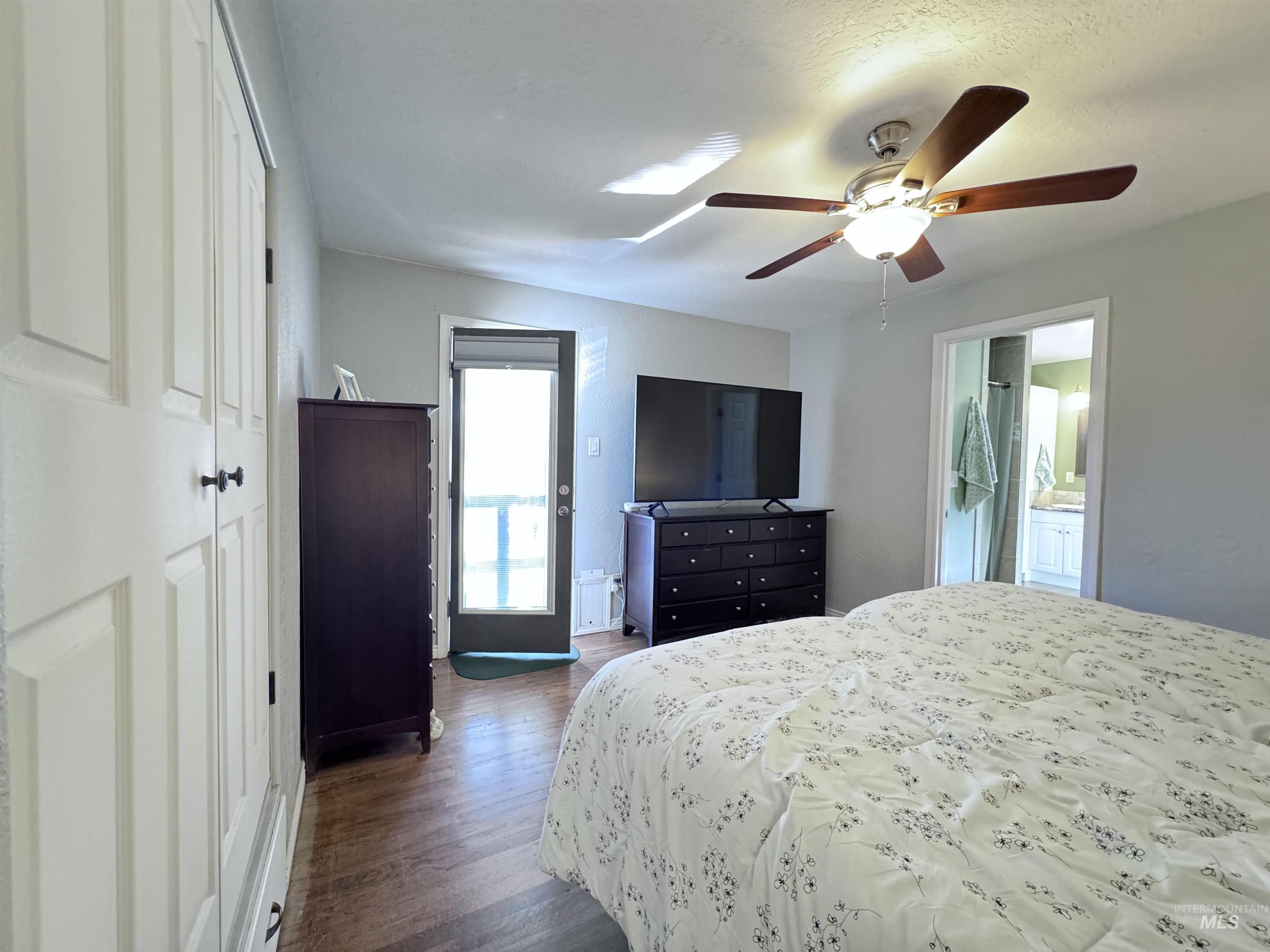 311 Falls Avenue West, Twin Falls, Idaho 83301, 4 Bedrooms, 2 Bathrooms, Residential For Sale, Price $364,900,MLS 98972893