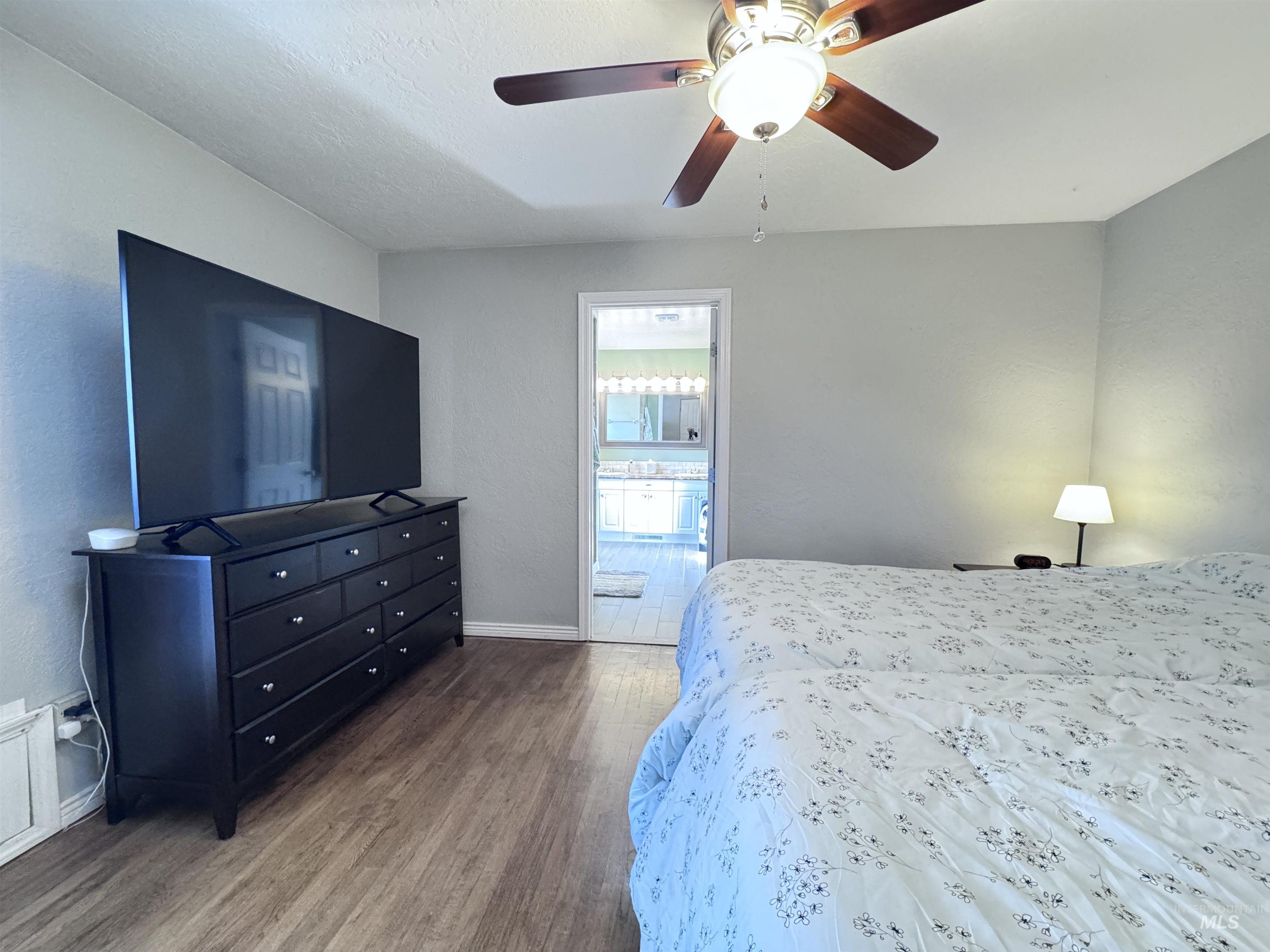 311 Falls Avenue West, Twin Falls, Idaho 83301, 4 Bedrooms, 2 Bathrooms, Residential For Sale, Price $364,900,MLS 98972893