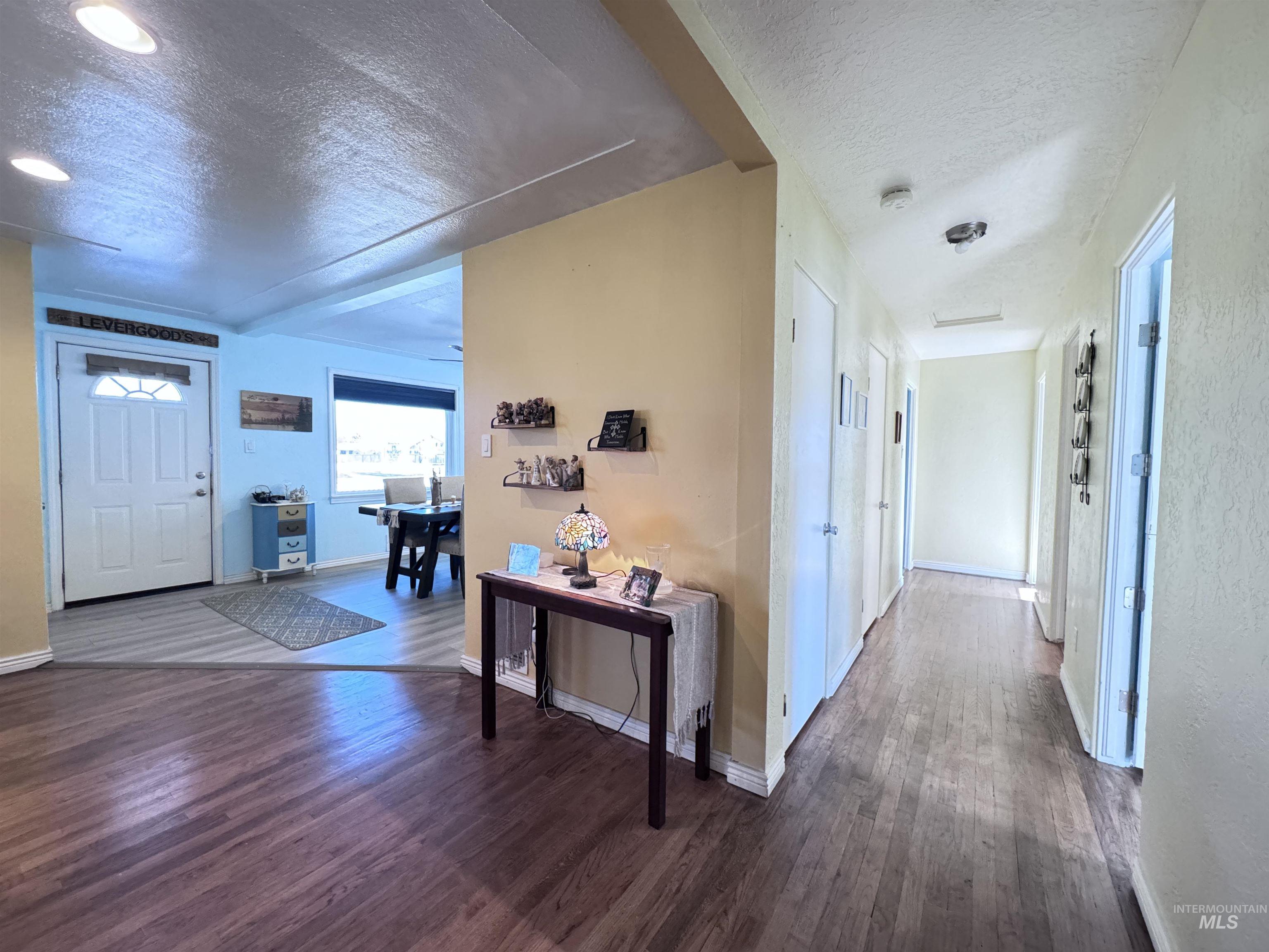 311 Falls Avenue West, Twin Falls, Idaho 83301, 4 Bedrooms, 2 Bathrooms, Residential For Sale, Price $364,900,MLS 98972893