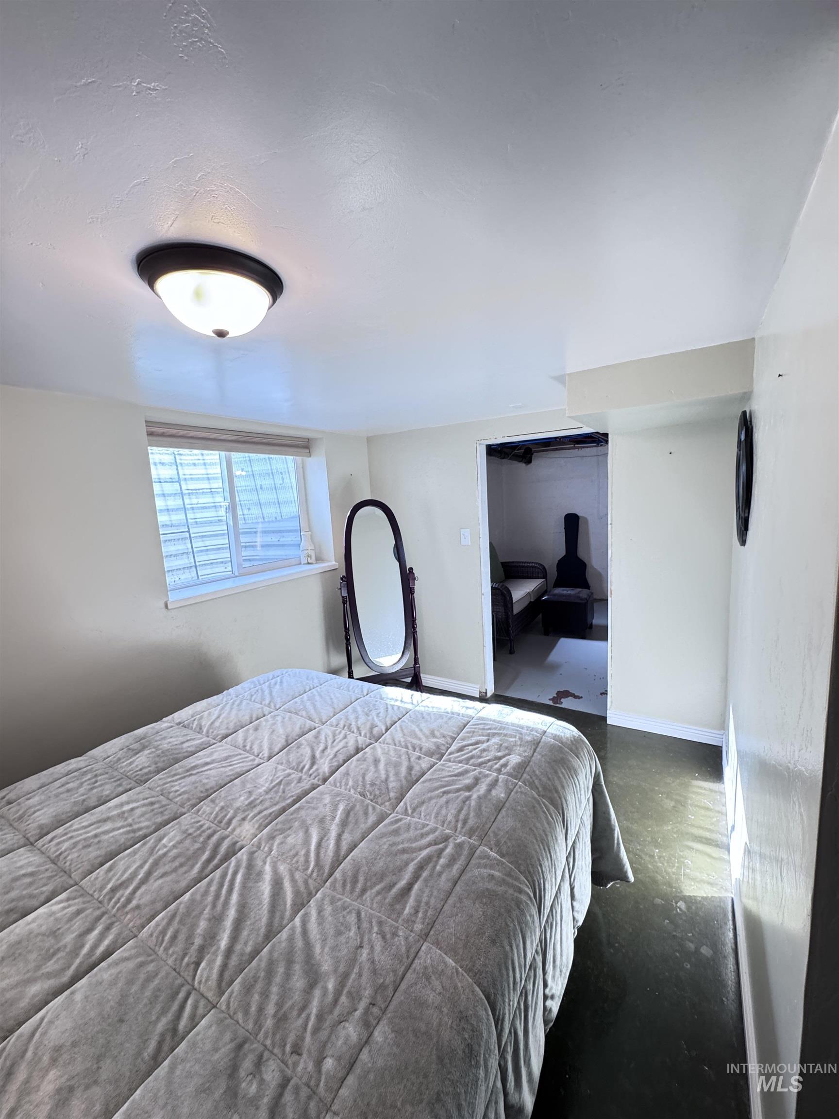 311 Falls Avenue West, Twin Falls, Idaho 83301, 4 Bedrooms, 2 Bathrooms, Residential For Sale, Price $364,900,MLS 98972893