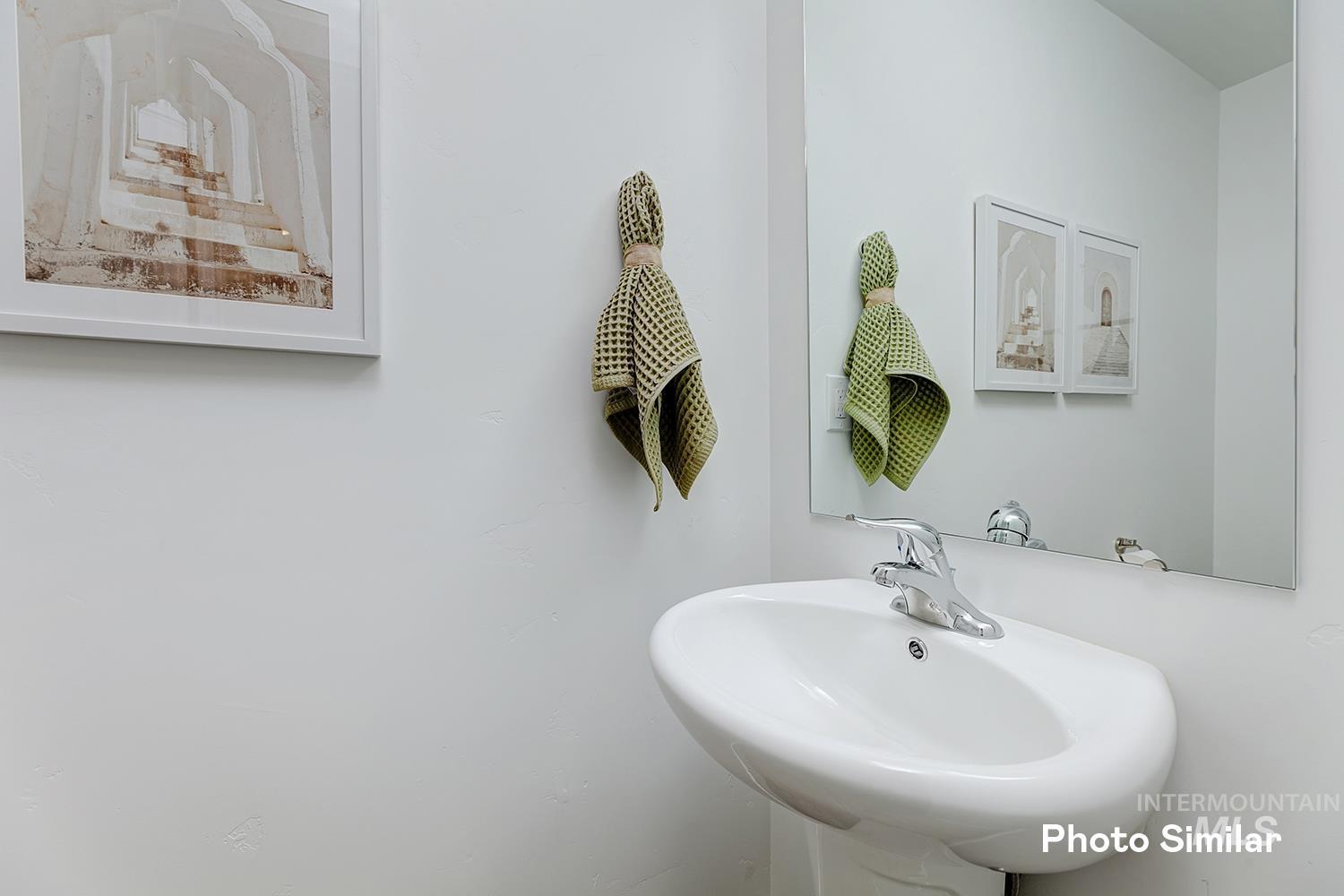 18374 N Sparkleberry Ave, Nampa, Idaho 83687, 4 Bedrooms, 2.5 Bathrooms, Residential For Sale, Price $444,900,MLS 98972894