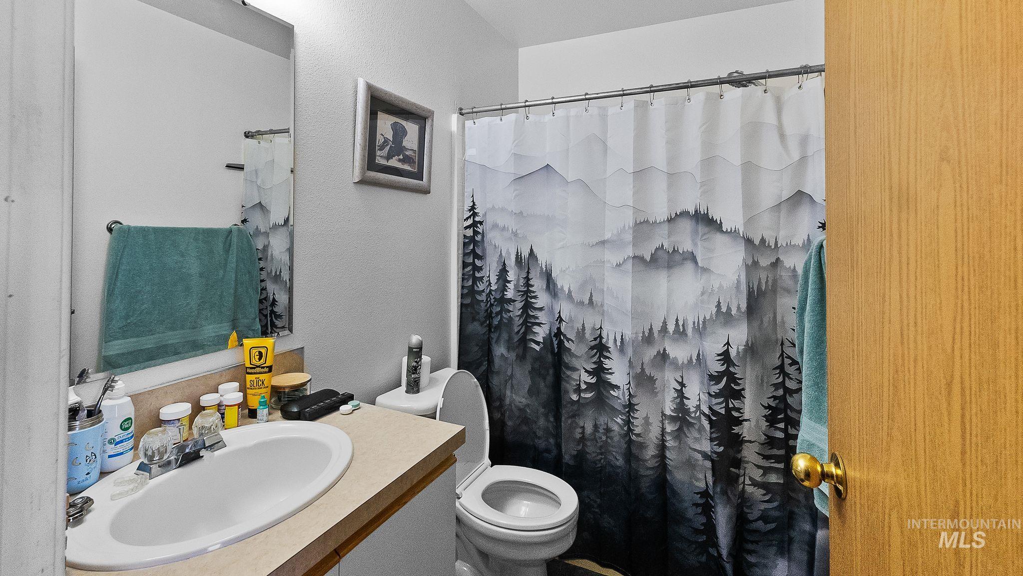 503 Caribou Dr, Mountain Home, Idaho 83647-4622, 2 Bedrooms, 2 Bathrooms, Residential Income For Sale, Price $724,900,MLS 98972896