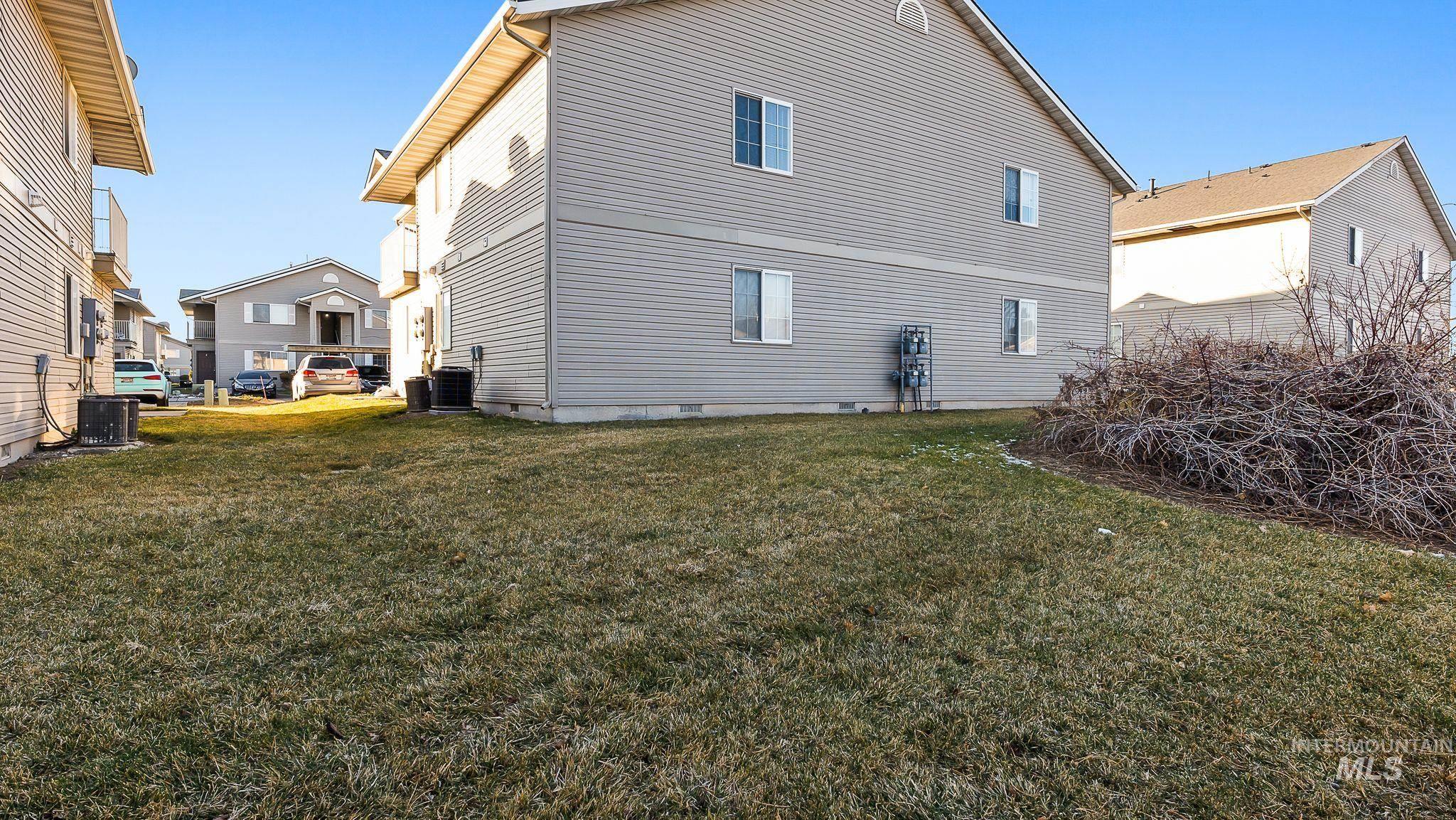 503 Caribou Dr, Mountain Home, Idaho 83647-4622, 2 Bedrooms, 2 Bathrooms, Residential Income For Sale, Price $724,900,MLS 98972896