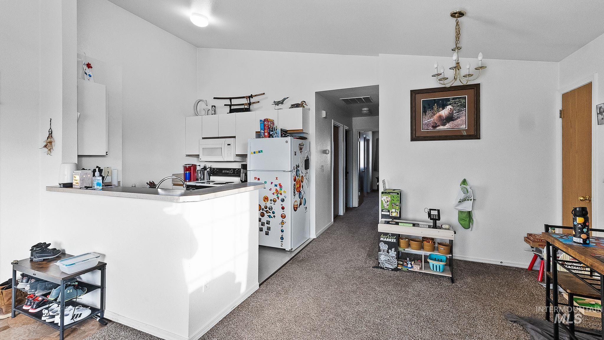 503 Caribou Dr, Mountain Home, Idaho 83647-4622, 2 Bedrooms, 2 Bathrooms, Residential Income For Sale, Price $724,900,MLS 98972896