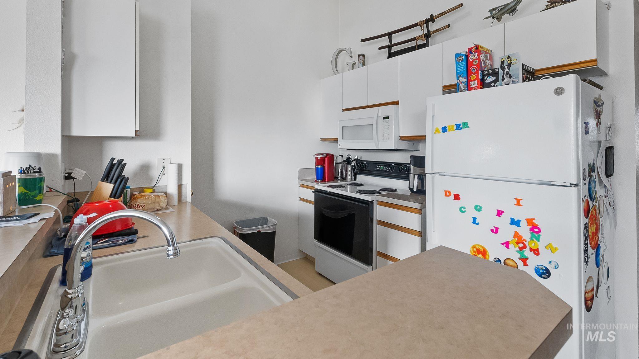 503 Caribou Dr, Mountain Home, Idaho 83647-4622, 2 Bedrooms, 2 Bathrooms, Residential Income For Sale, Price $724,900,MLS 98972896