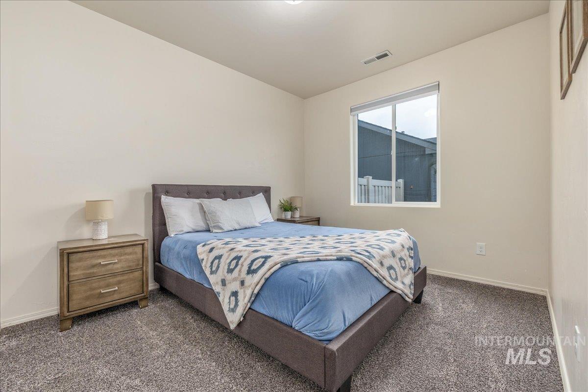 2213 E Elm Grove Dr, Nampa, Idaho 83686, 4 Bedrooms, 2 Bathrooms, Residential For Sale, Price $449,900,MLS 98972897