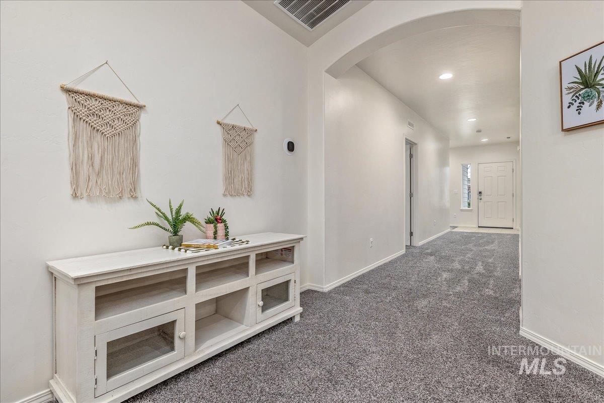 2213 E Elm Grove Dr, Nampa, Idaho 83686, 4 Bedrooms, 2 Bathrooms, Residential For Sale, Price $449,900,MLS 98972897